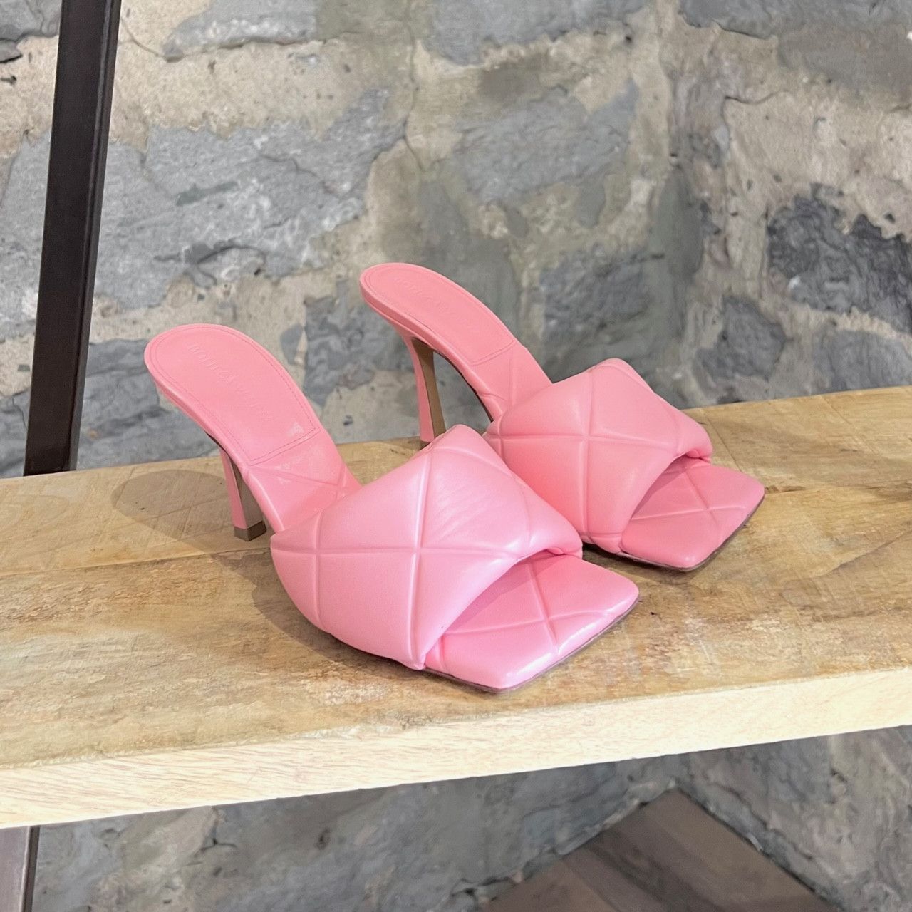 Bottega Veneta Bottega Veneta Blossom Pink Leather The Rubber Lido Sandals Size US 7.5 / IT 37.5 - 1 Thumbnail