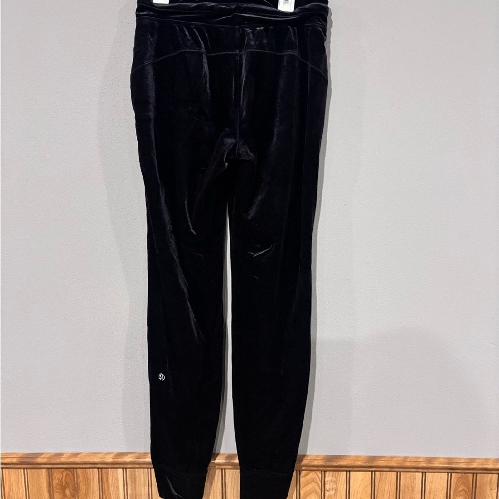 Lululemon Lululemon Ready to Crush Velour Joggers - Black - Size 4 Size 27" / US 4 / IT 40 - 4 Thumbnail