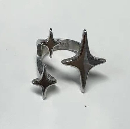Japanese Brand Retro gothic punk adjustable triple star ring Size ONE SIZE - 3 Thumbnail