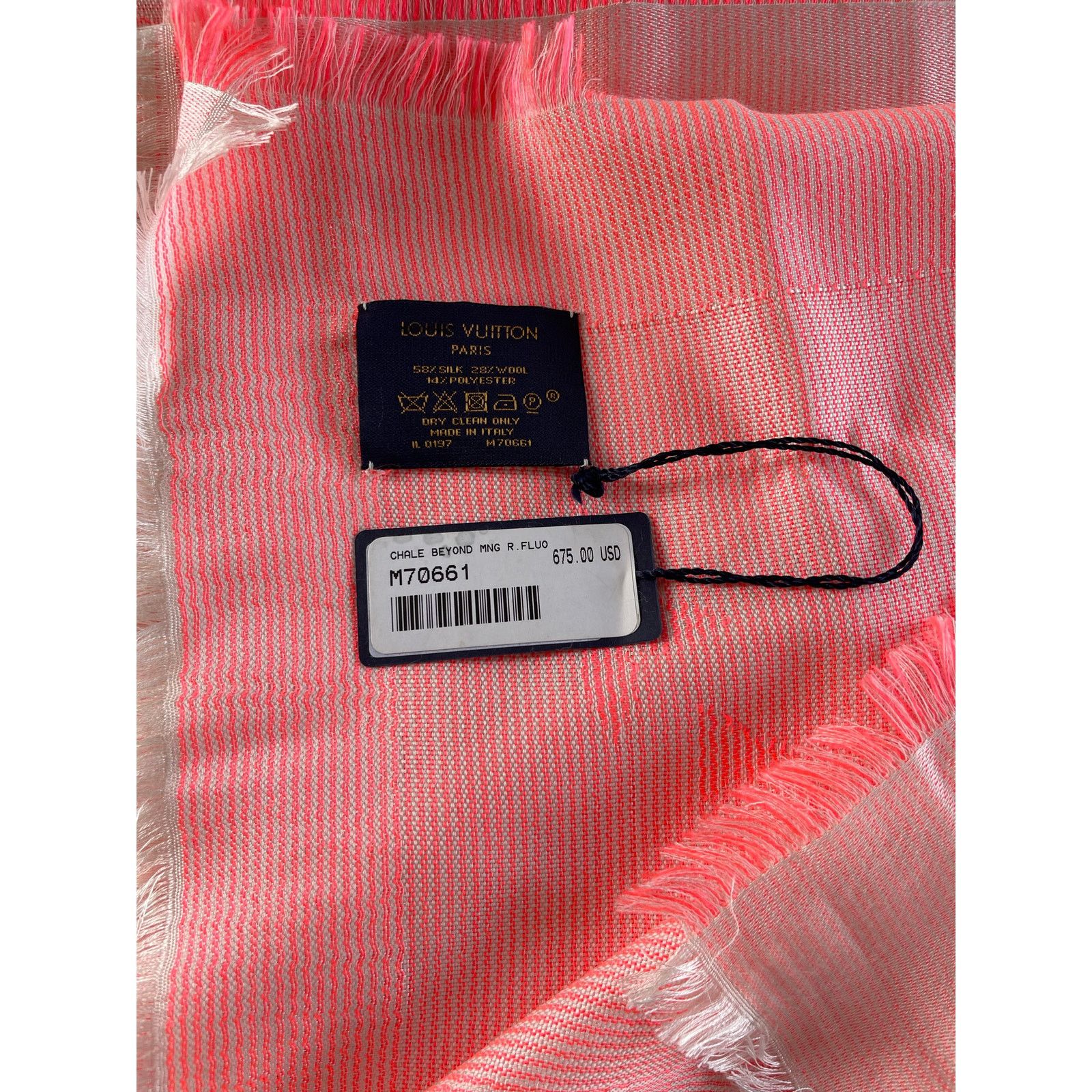 Louis Vuitton Louis Vuitton Chale Beyond Mongram Scarf, NWT Size ONE SIZE - 3 Thumbnail
