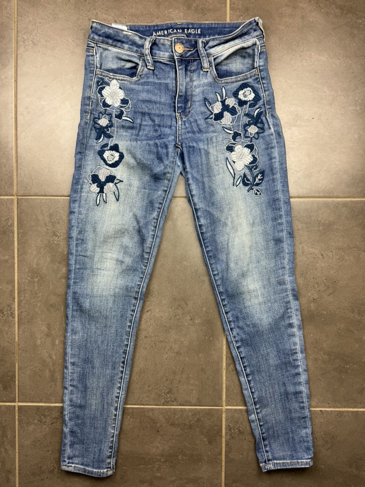 American Eagle Outfitters American Eagle women jeans Size 28" / US 6 / IT 42 - 1 Thumbnail