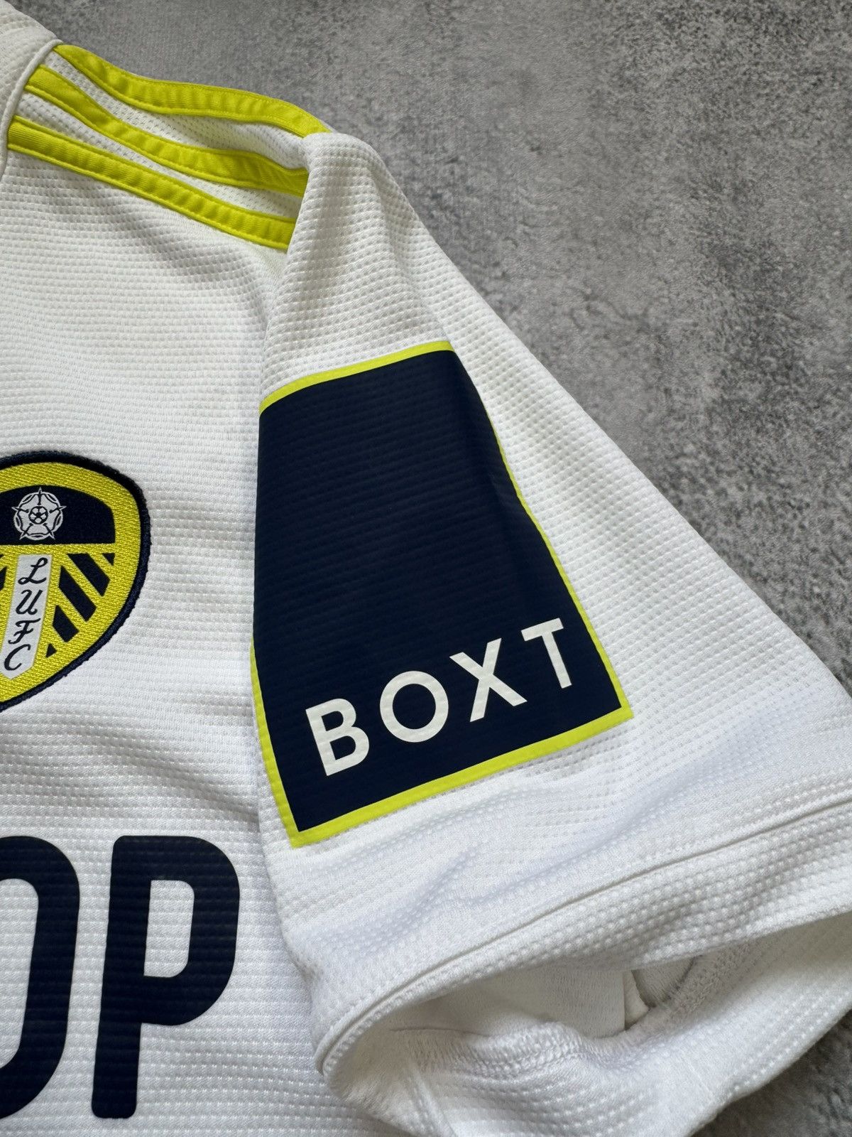 Adidas Adidas Leeds United 2021/22 Soccer Jersey Size US S / EU 44-46 / 1 - 6 Thumbnail
