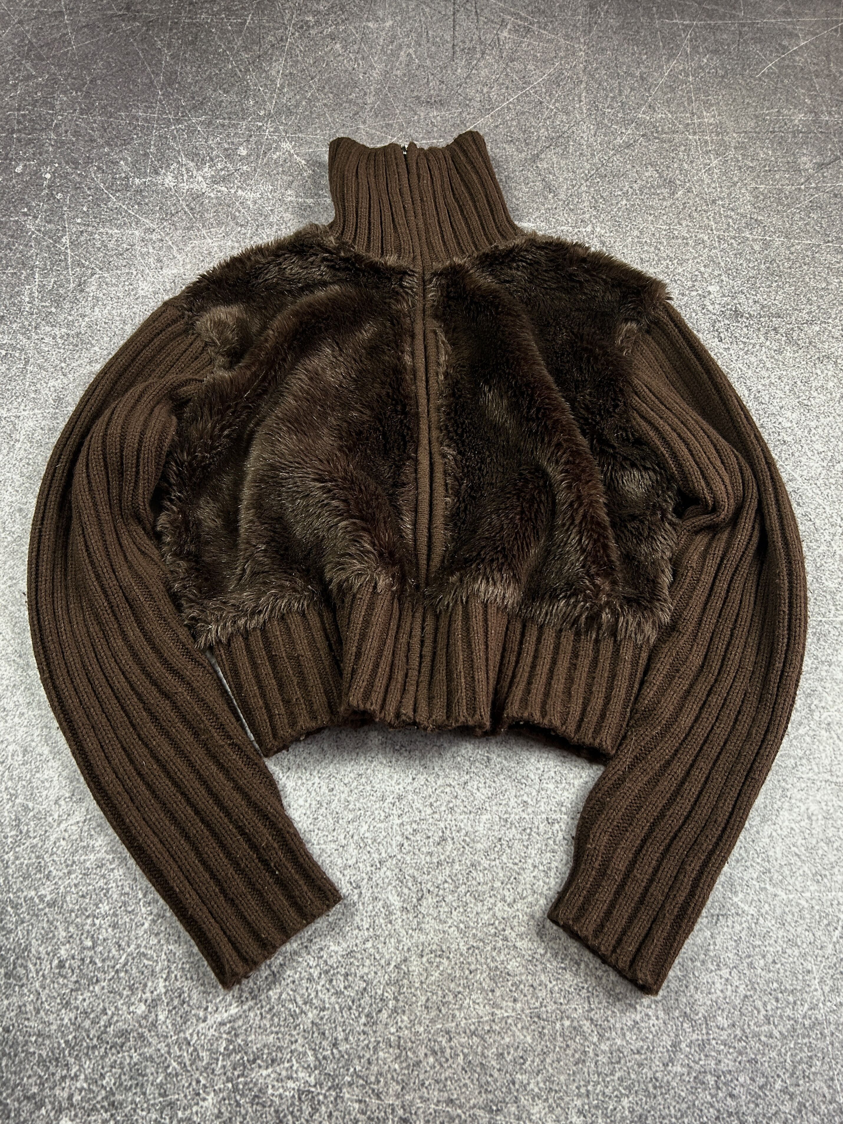 Japanese Brand Y2K Faux Fur Knit Zip Sweater Cropped Brown Archive Core Size US S / EU 44-46 / 1 - 1 Thumbnail