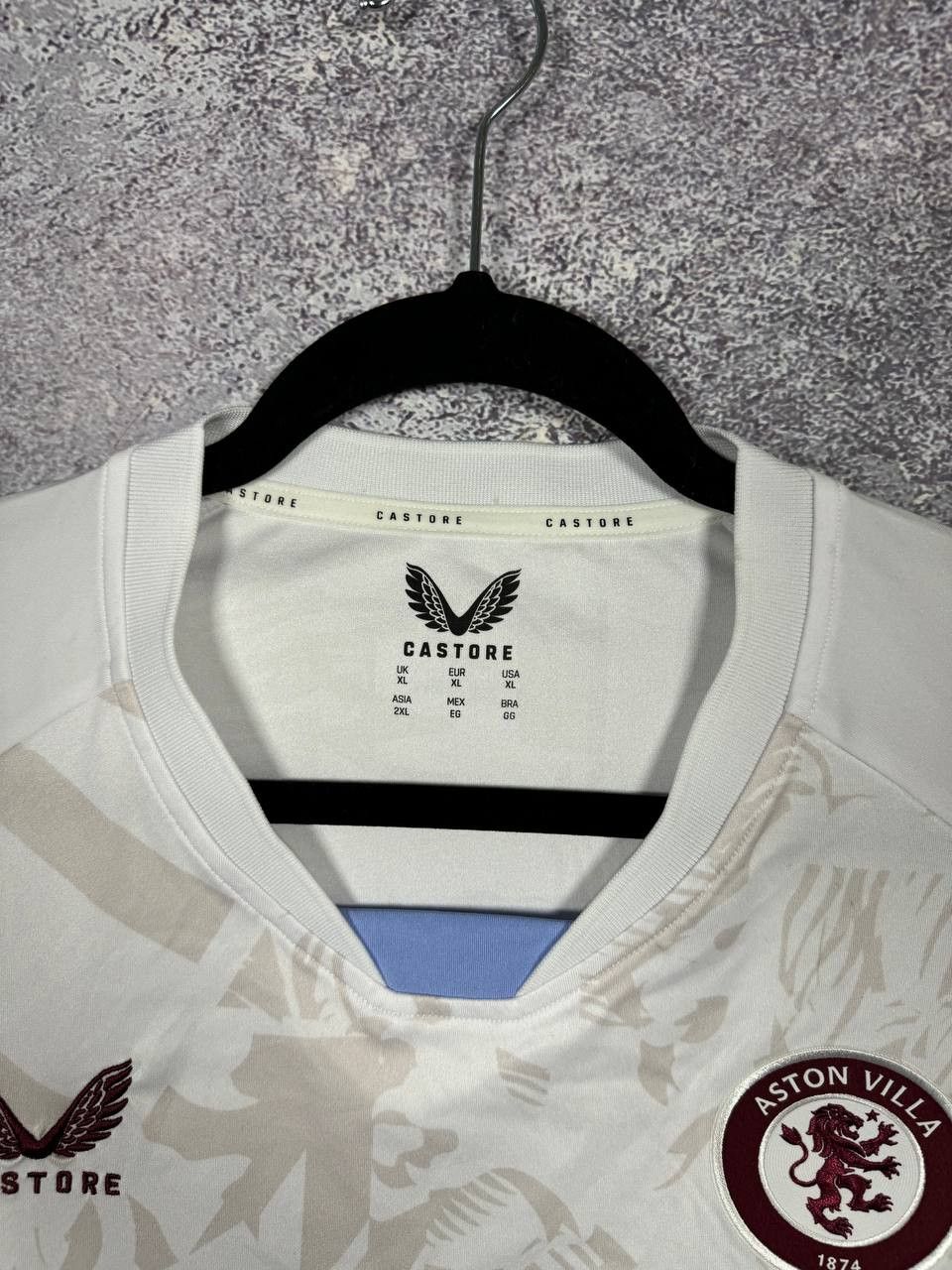 Castore Aston Villa 2023/24 Away Castore Soccer Jersey XL Size Size US XL / EU 56 / 4 - 7 Thumbnail