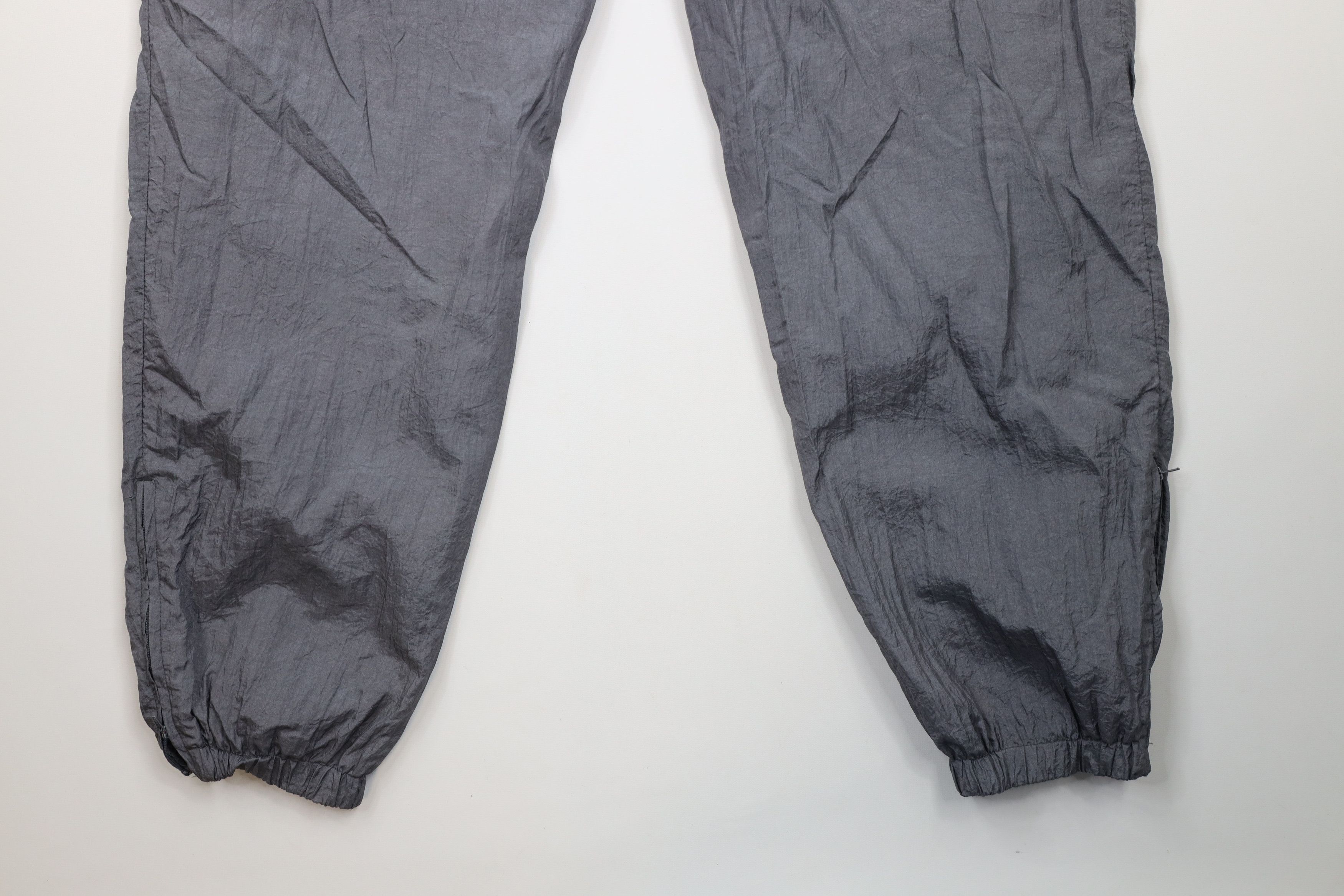 Vintage Vintage 90s Streetwear Lined Windbreaker Jogger Pants Silver Size US 38 / EU 54 - 14 Thumbnail