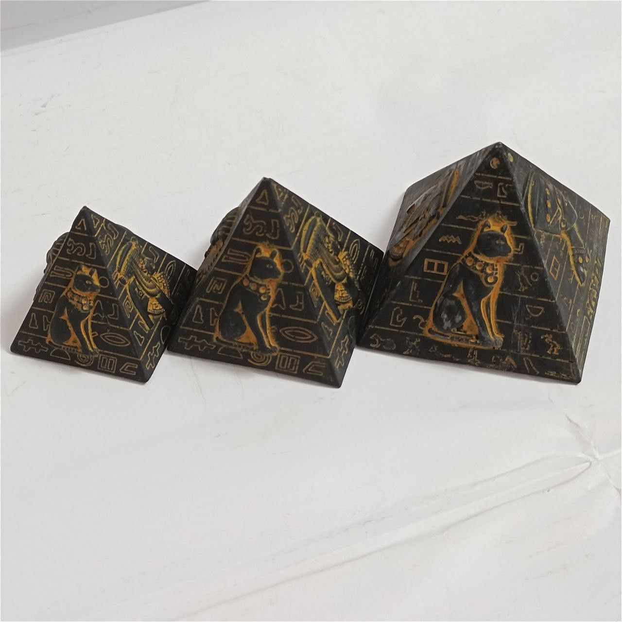 Other 3 Egyptian Pyramids Tutankhamun, Cleopatra & Nefertiti Size ONE SIZE - 3 Thumbnail