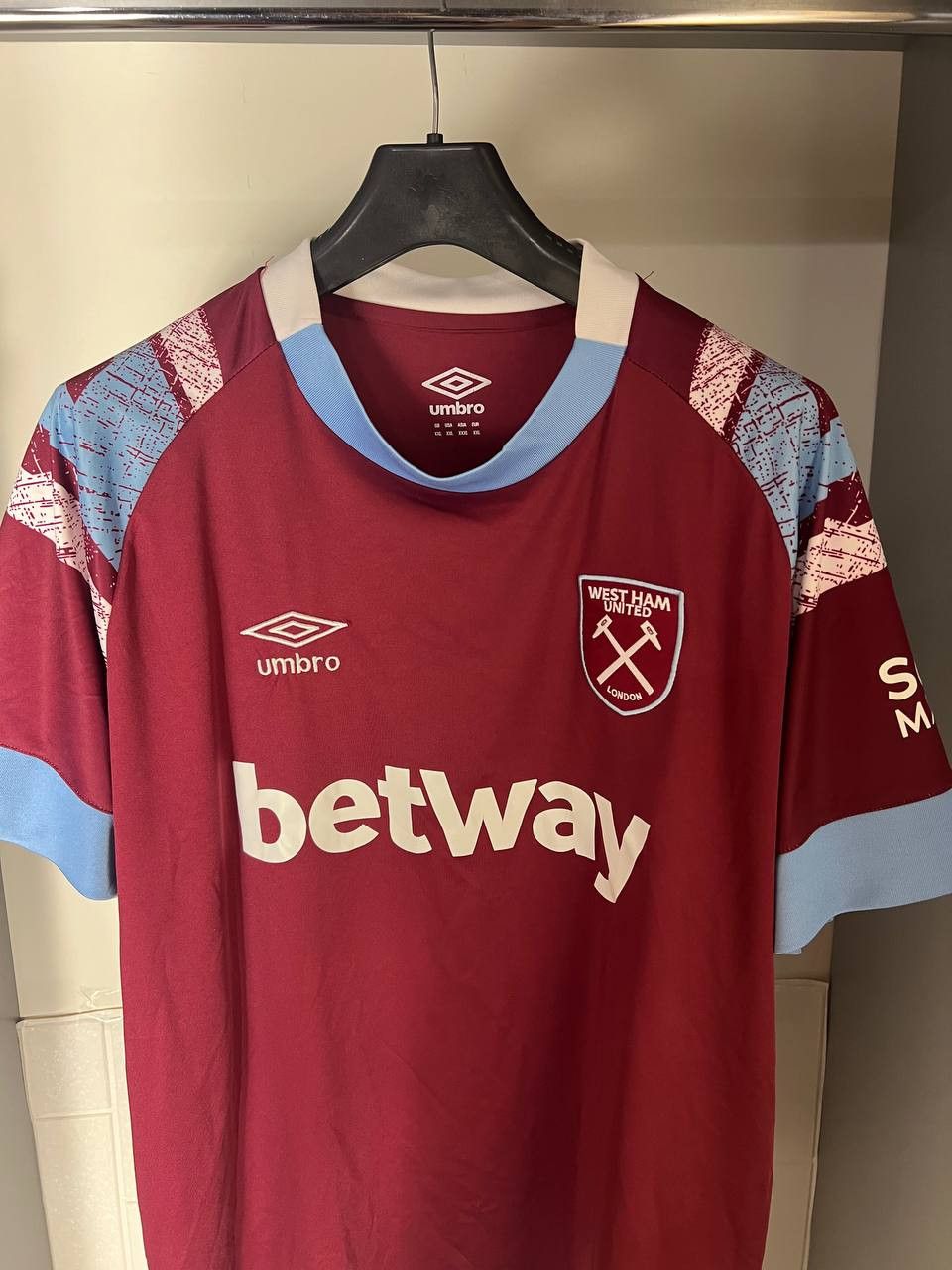 Umbro VINTAGE UMBRO FC WEST HAM UNITED ENGLAND SOCCER JERSEY Y2K Size US XXL / EU 58 / 5 - 3 Thumbnail