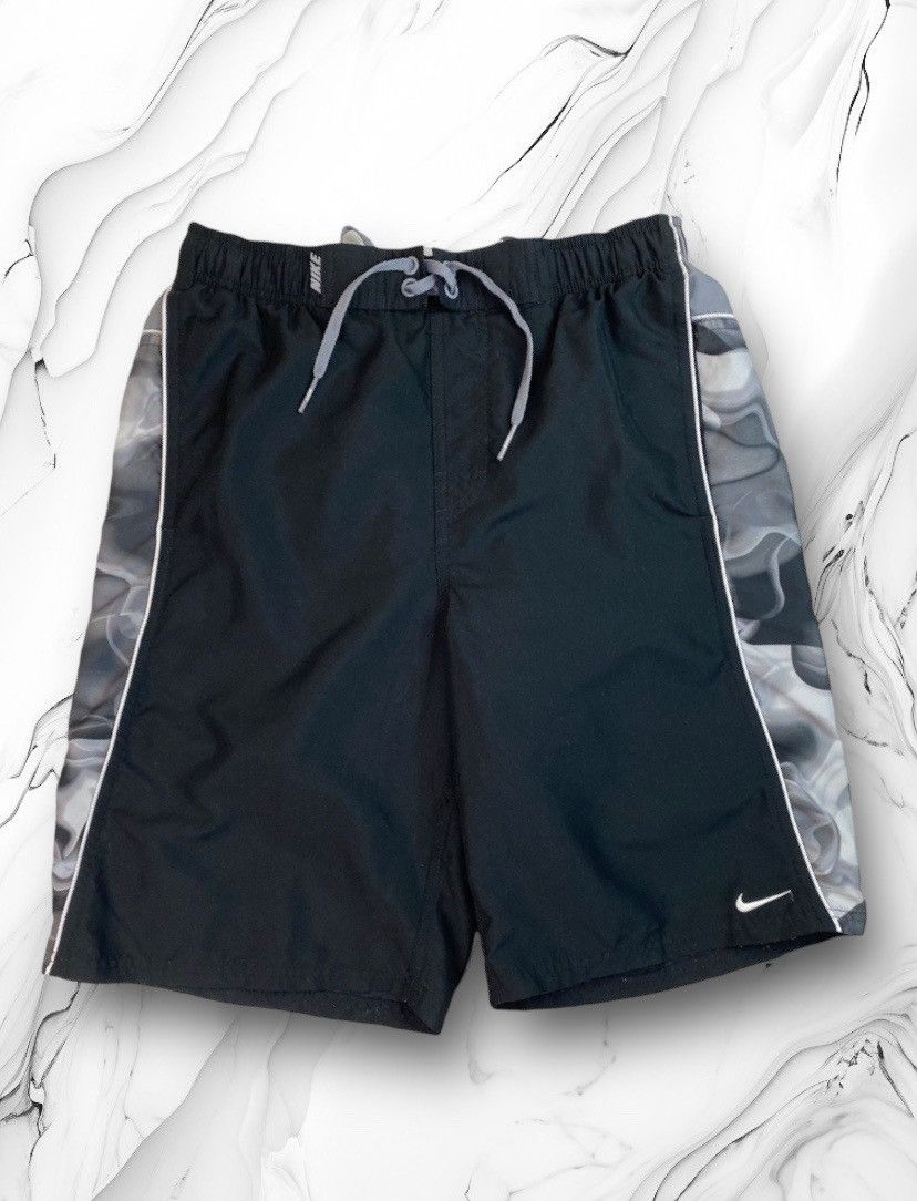 Nike × Vintage Mens Vintage Nike Shorts Size S Size US 32 / EU 48 - 1 Thumbnail
