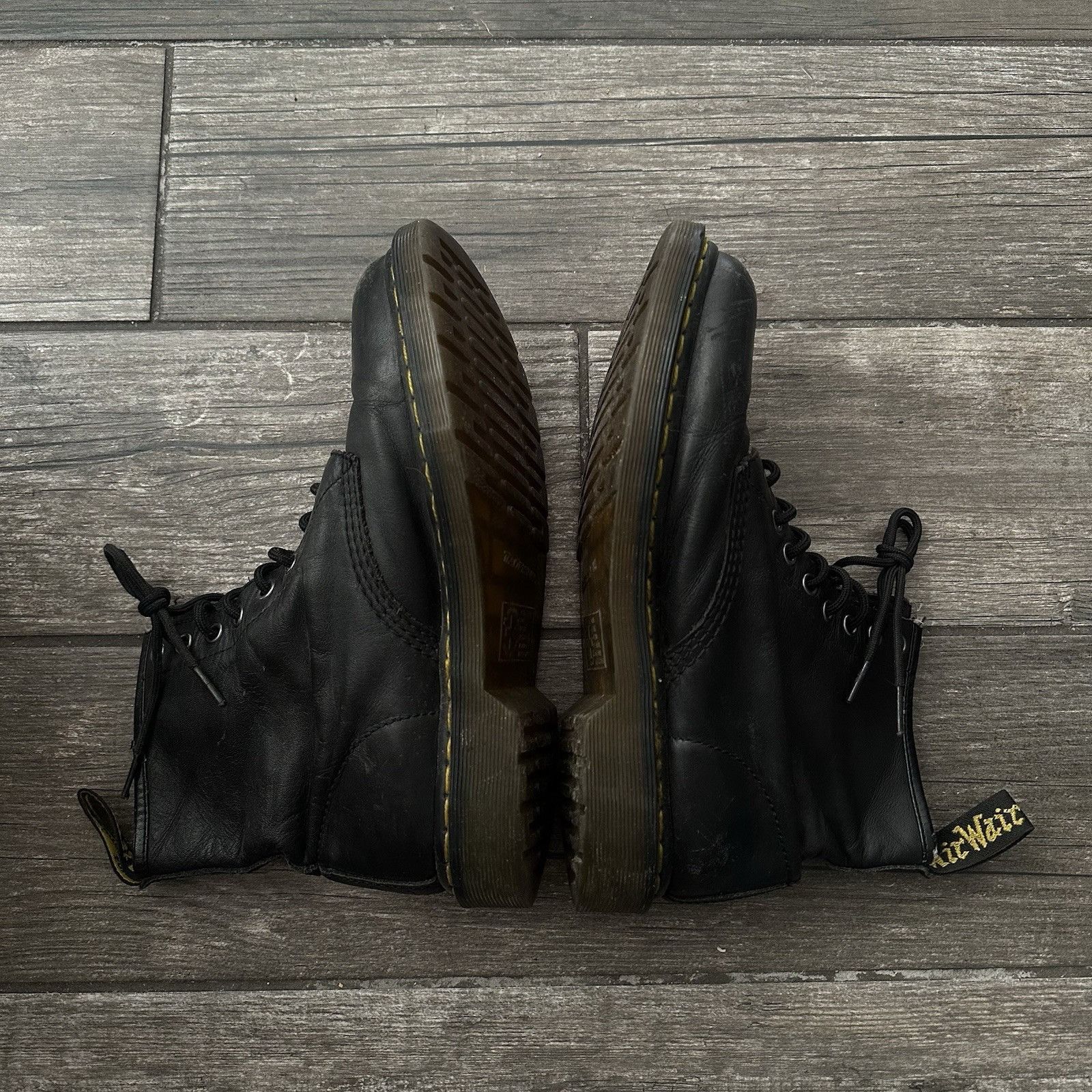 Dr. Martens VTG DR MARTENS ORIGINAL BOOTS BLACK LEATHER DISTRESSED FITS Size US 8 / EU 41 - 7 Thumbnail