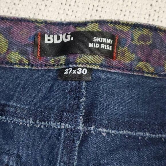 Bdg BDG Skinny Mid Rise Sz. 27 x 30 Colorful Floral Blue Jeans w Size 27" / US 4 / IT 40 - 6 Thumbnail