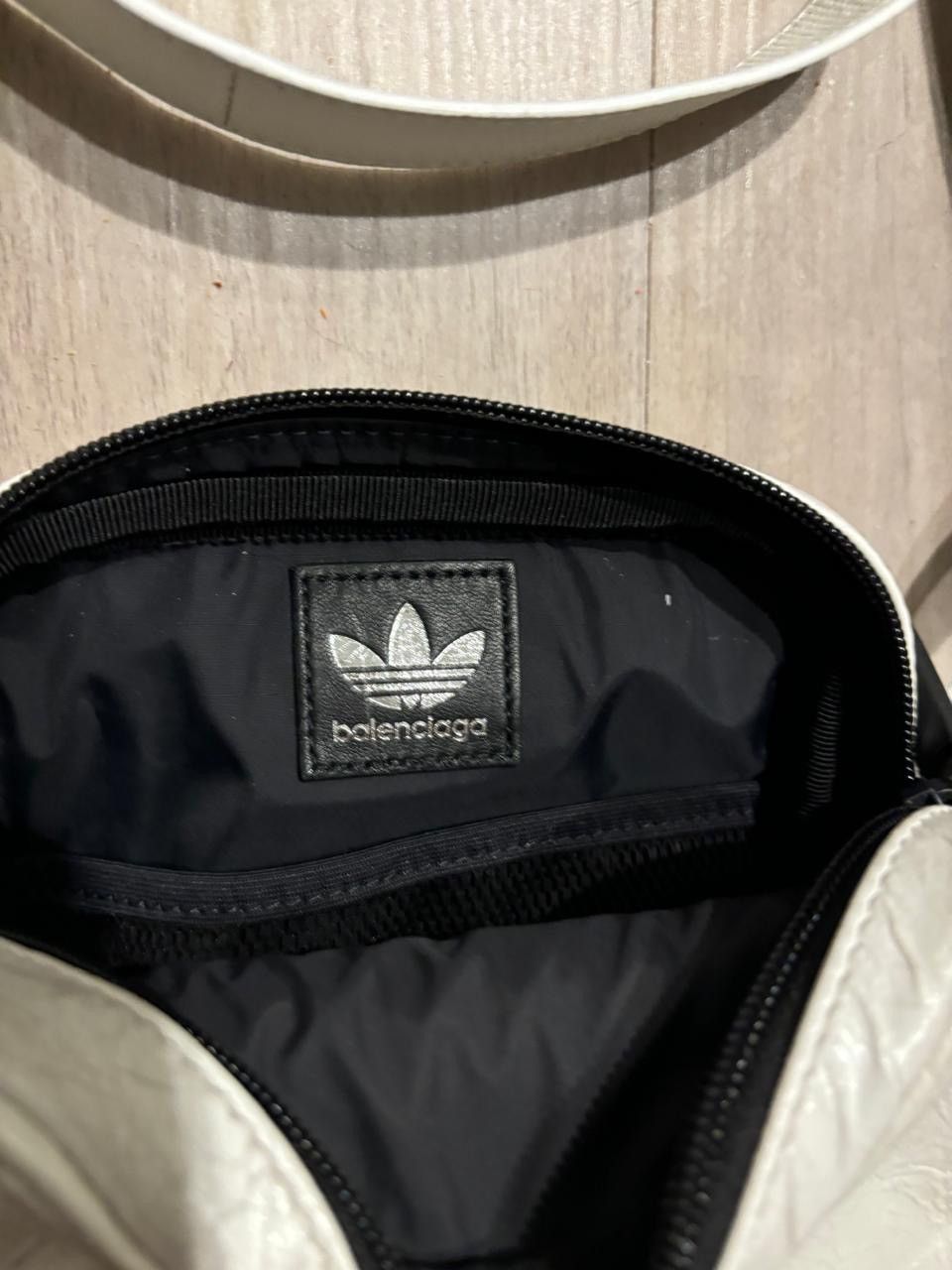 Balenciaga Balenciaga x Adidas crossbody messenger bag Size ONE SIZE - 6 Thumbnail