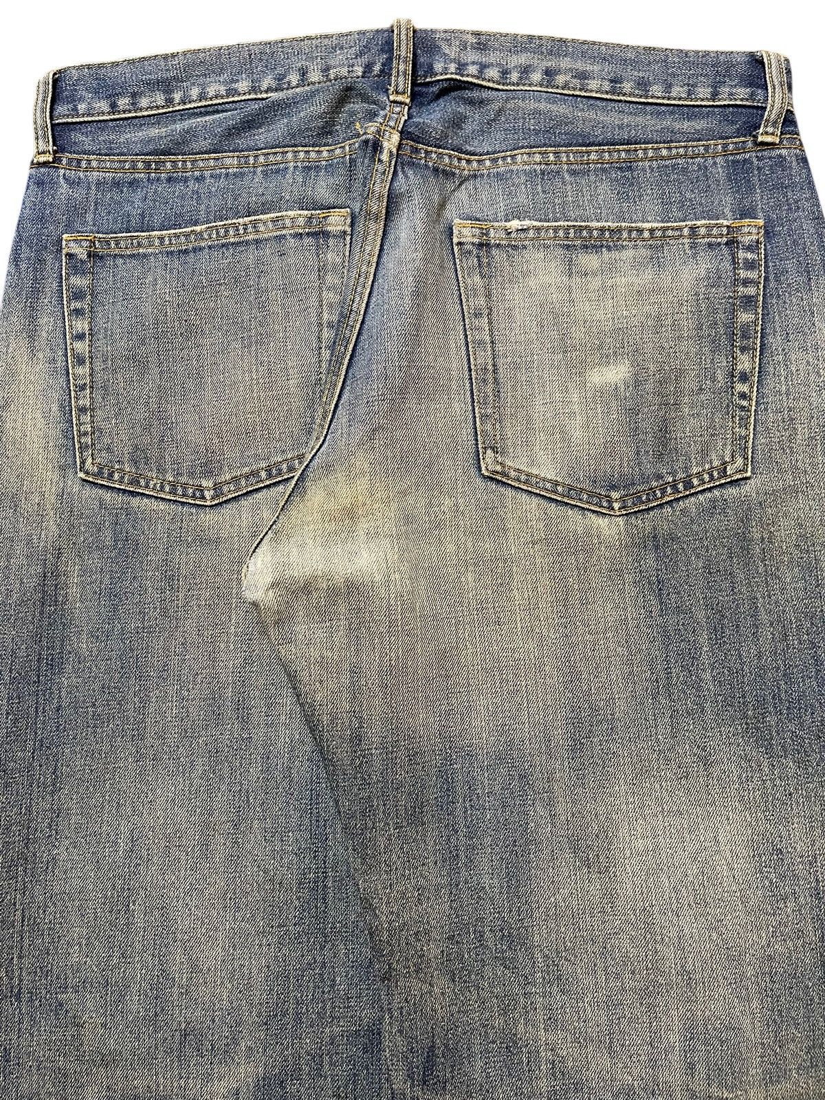 Uniqlo Vintage Japanese Uniqlo Blue Faded Wash Distress Baggy Jeans Size US 35 - 6 Thumbnail