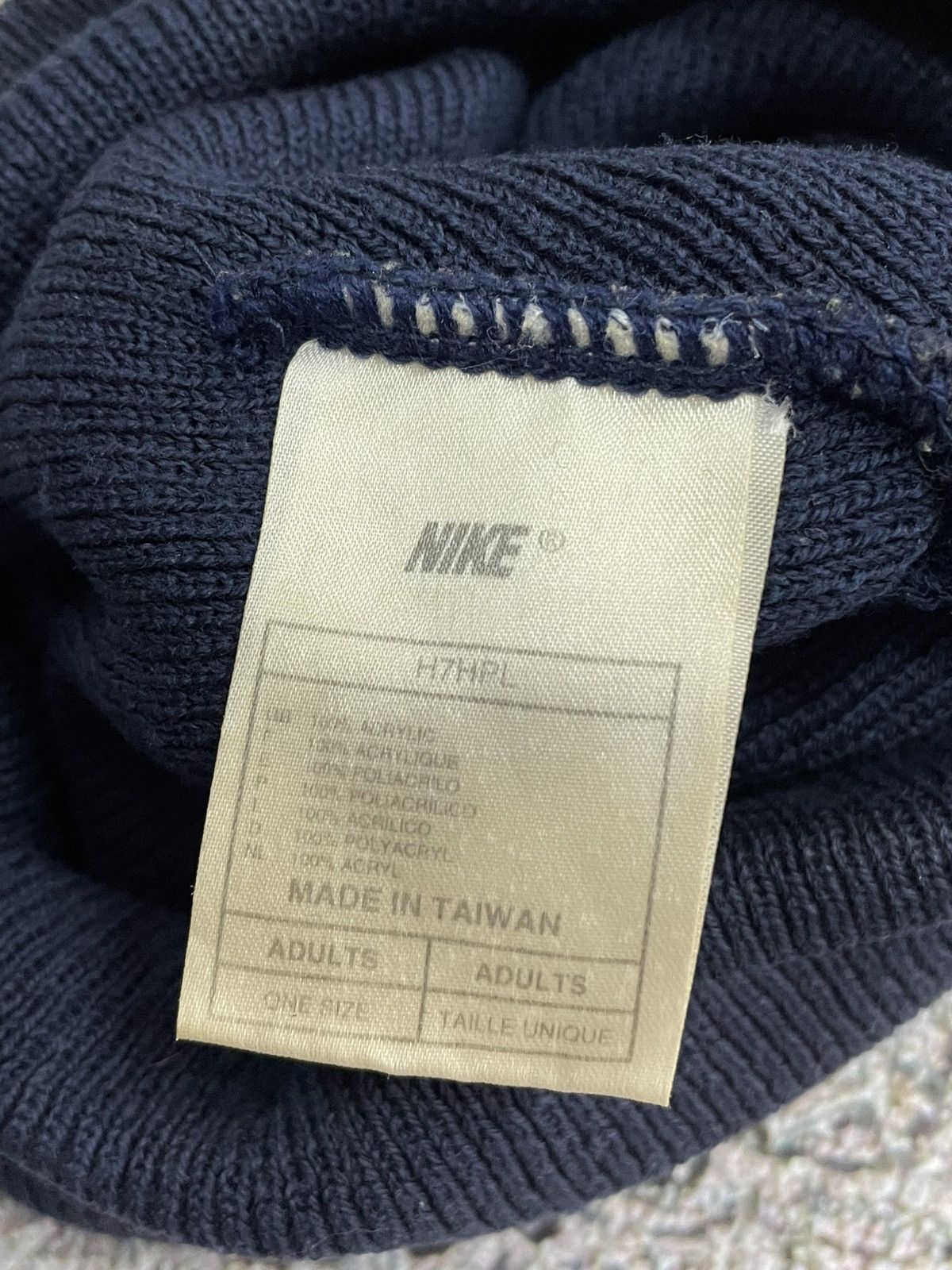 Nike Vintage Nike Center Swoosh Beanie Hat Size ONE SIZE - 6 Thumbnail