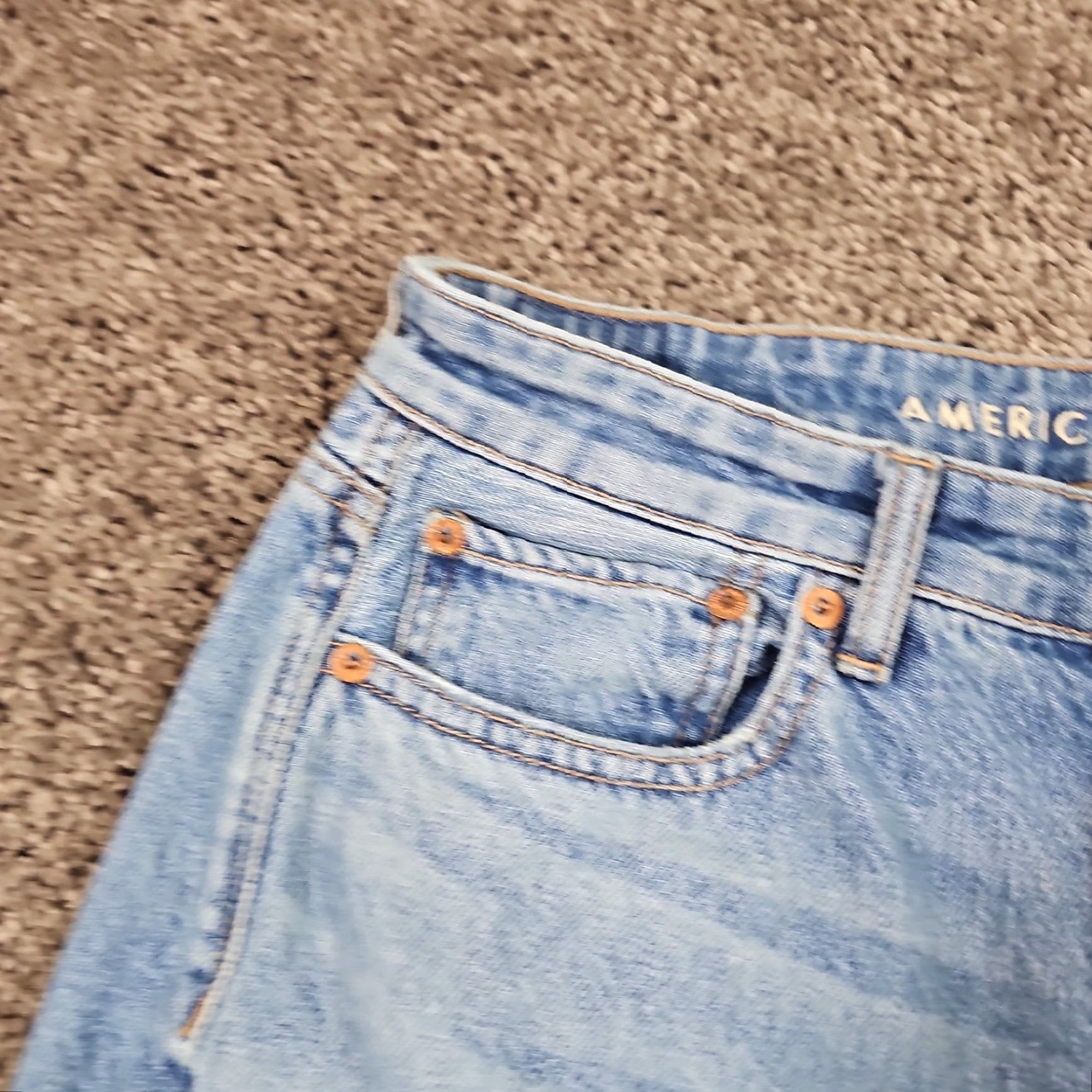 American Eagle Outfitters American Eagle Outfitters Jeans Womens 10 Flared High Rise Medium Wash Distressed 90s 27x29 Blue 100% Cotton Denim Regular Size 10 Size 32" / US 10 / IT 46 - 3 Thumbnail