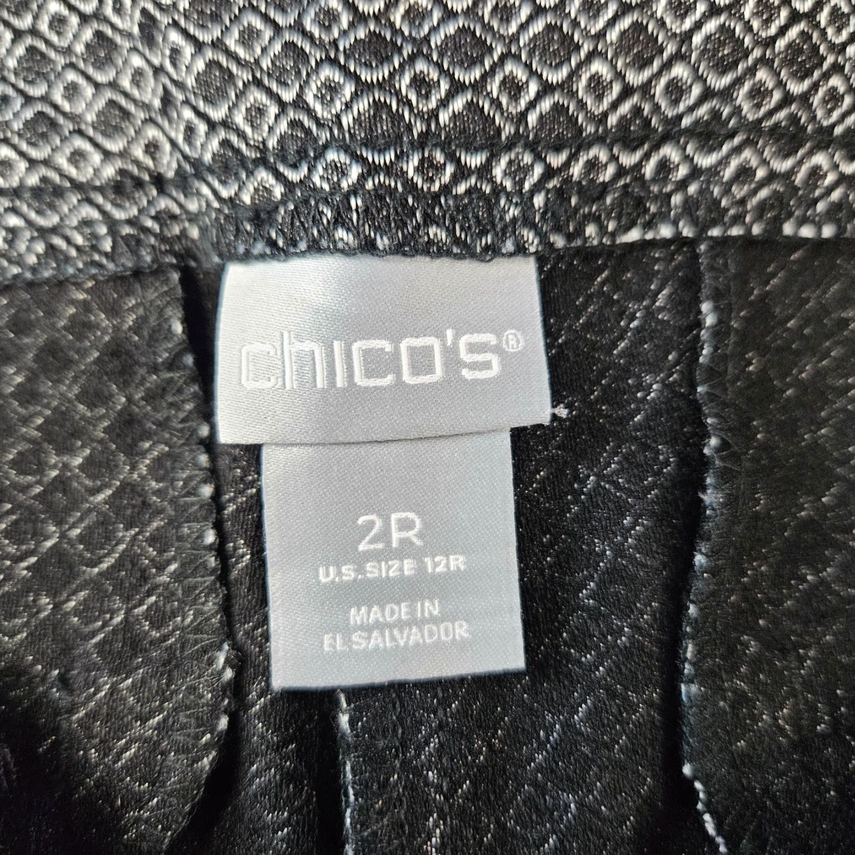 Vintage Chico's Womens Ankle Pants Sz 12 Black Geometric Pull On High Rise Pants Women 12 Black Geometric Ankle Chicos Womens Pants Size 34" / US 12 / IT 48 - 7 Thumbnail