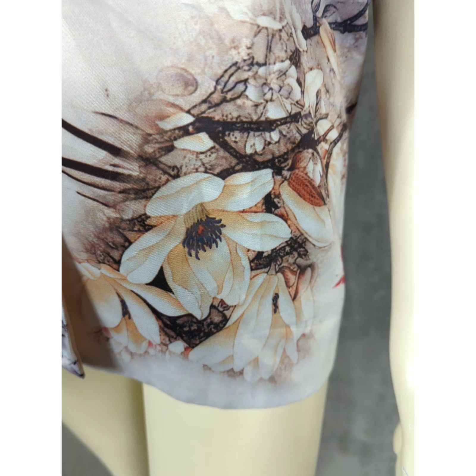 Vintage VINTAGE Asian Floral Silk Scarf Wrap Knot Button Scarf Multifunctional Women Size ONE SIZE - 2 Thumbnail