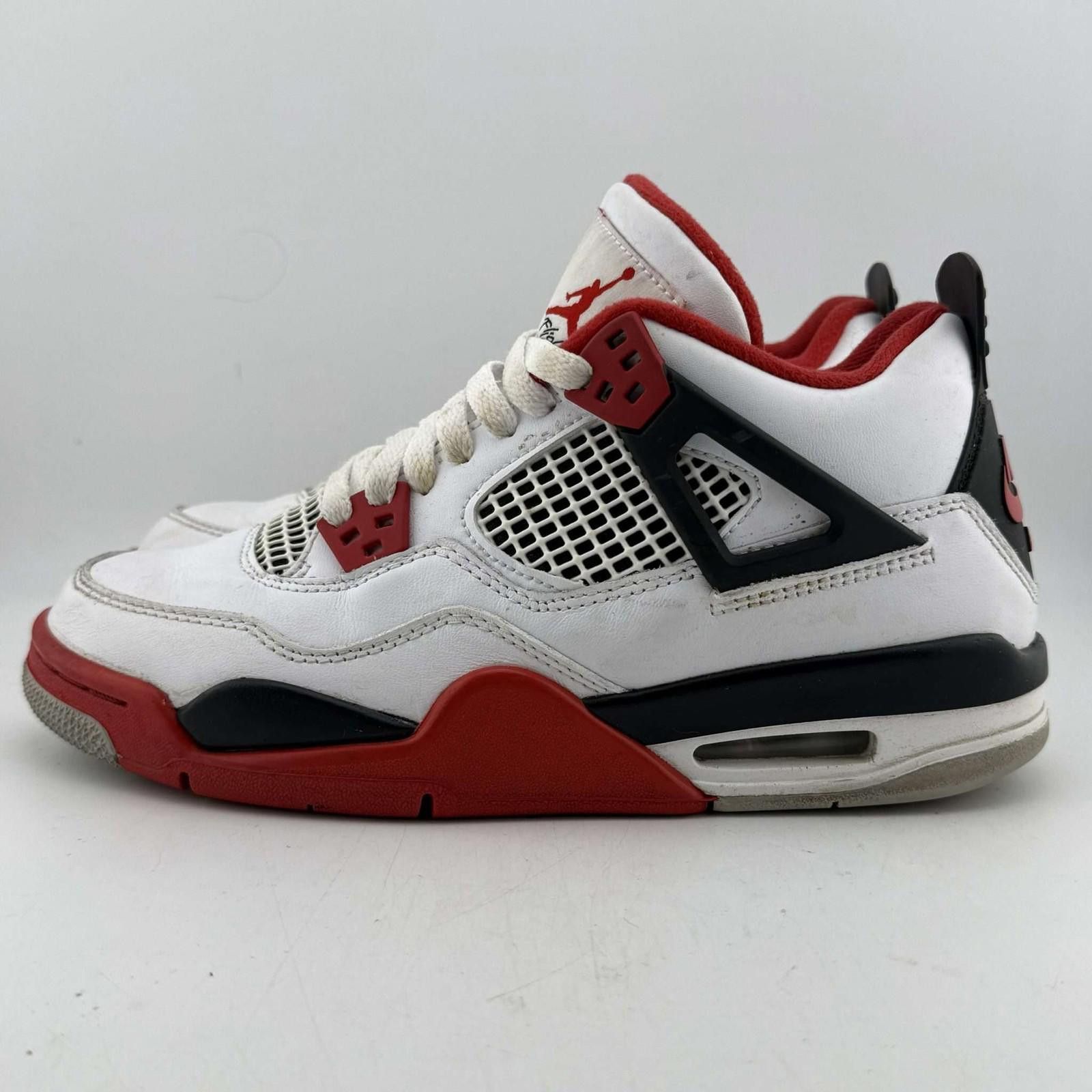 Nike Jordan 4 Fire Red 5.5Y Used with Box Size US 5.5 / EU 38 - 2 Thumbnail