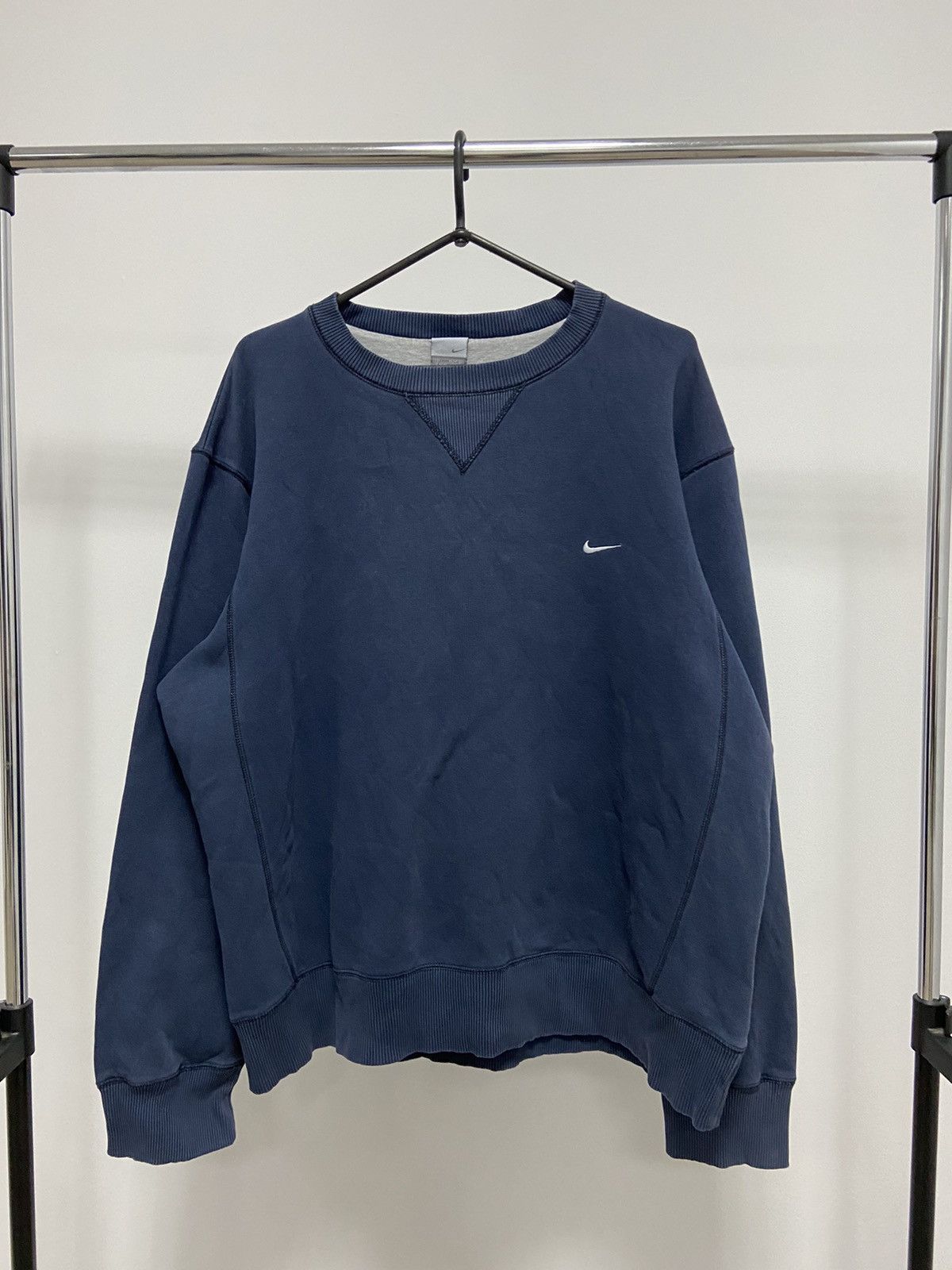 Nike × Vintage Nike Sweatshirt Small Swoosh Logo Vintage Y2K 90s Size US L / EU 52-54 / 3 - 1 Thumbnail