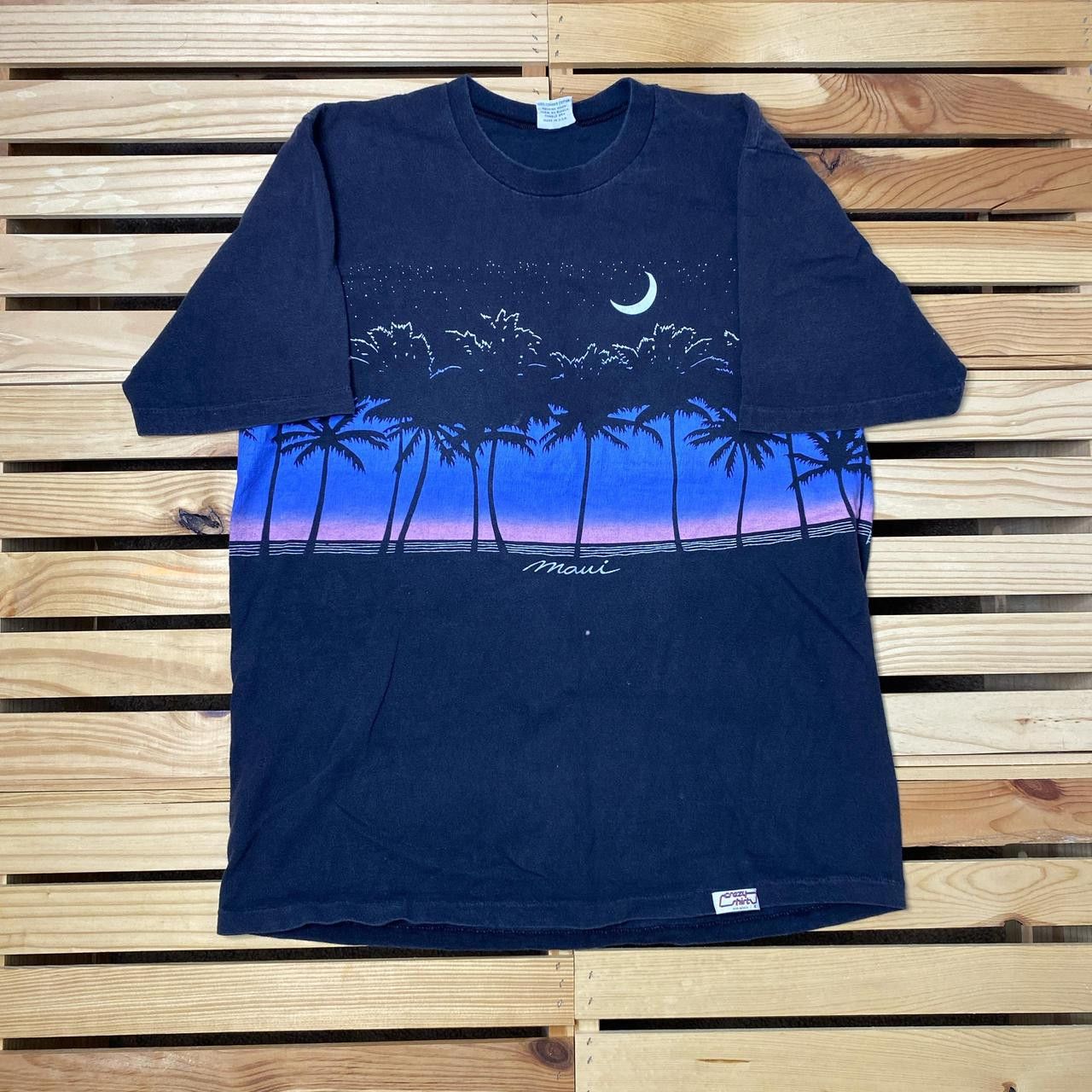 Other Vintage Maui, Hawaii Black Wrap-Around Surf Tee Size Large Size US L / EU 52-54 / 3 - 1 Thumbnail