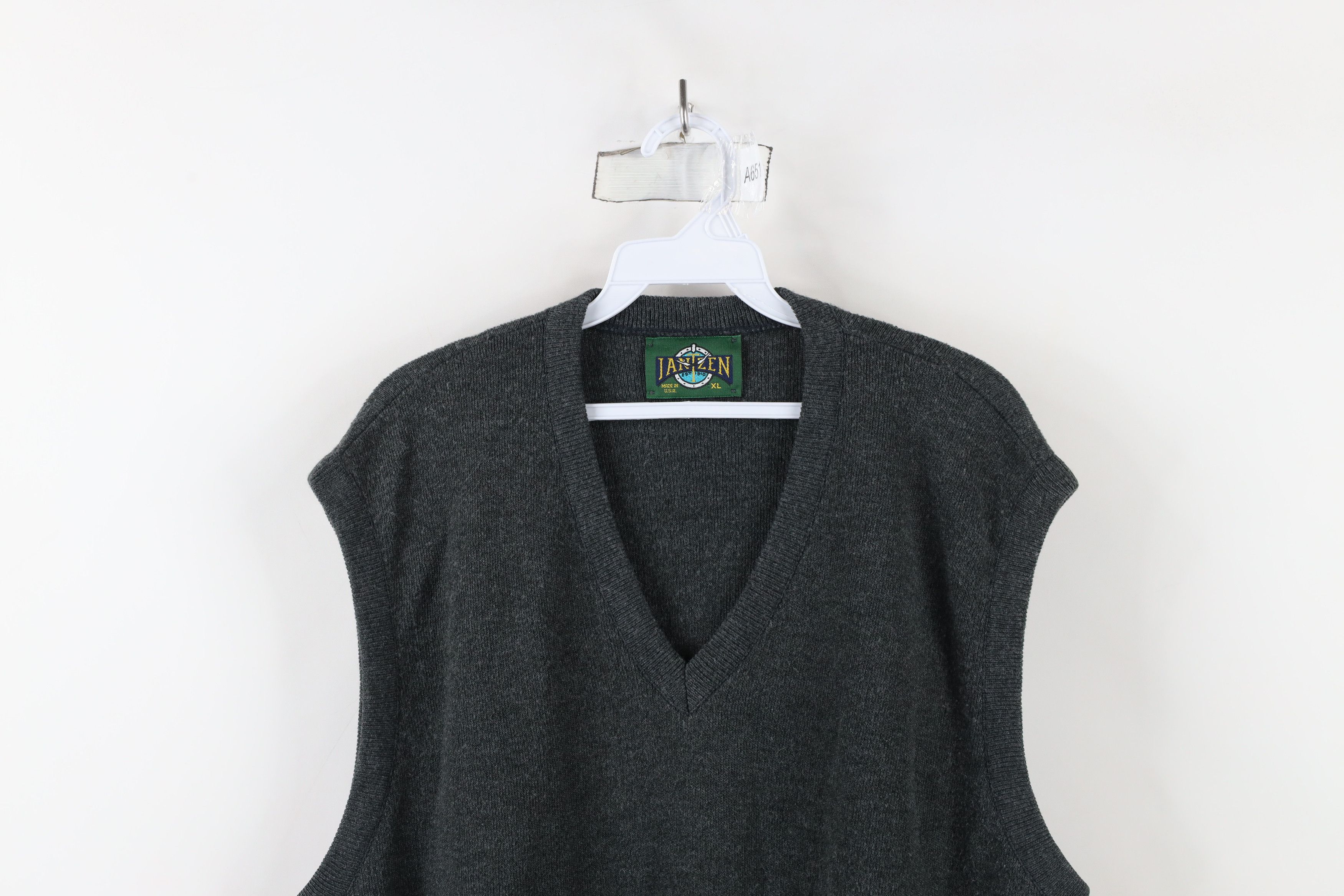 Vintage Vintage 90s Streetwear V-Neck Sweater Vest Dark Gray USA Size US XL / EU 56 / 4 - 2 Thumbnail