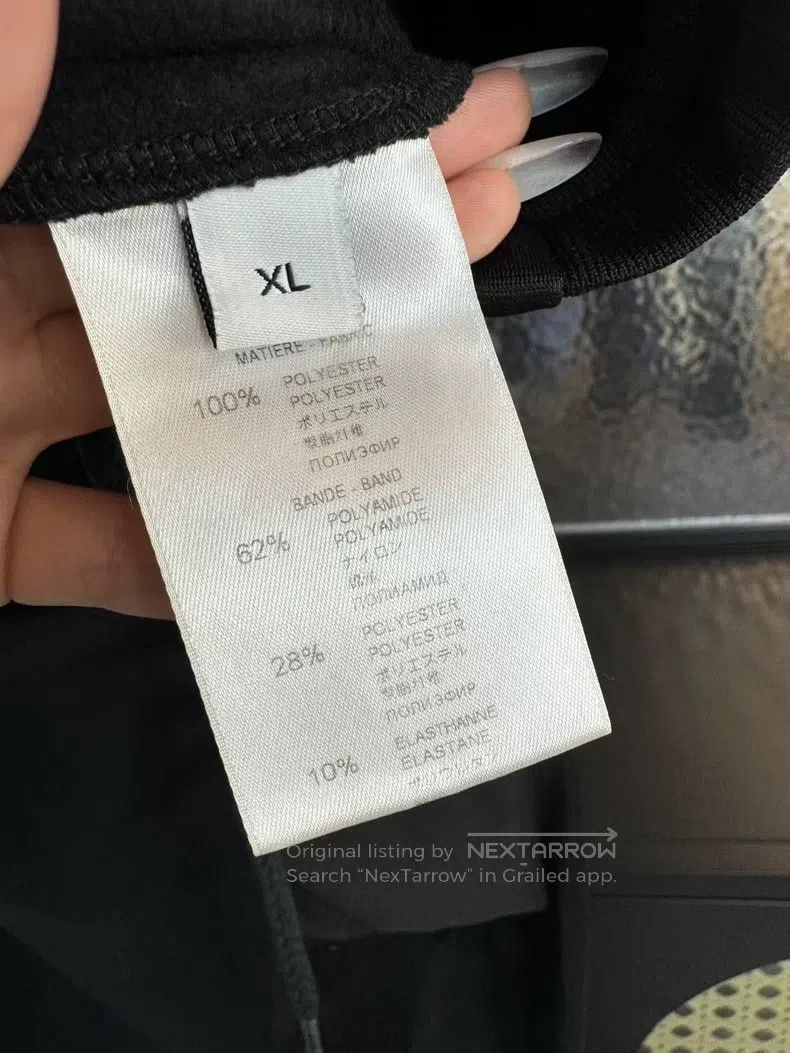 Givenchy Givenchy Letter T-Shirt Size US M / EU 48-50 / 2 - 5 Thumbnail