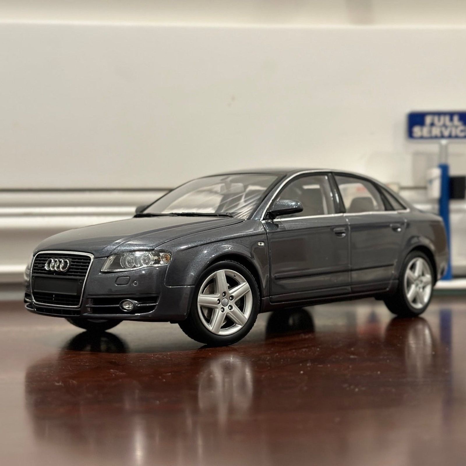 image of Audi A4 1/18 | Minichamps in Silver, Men's