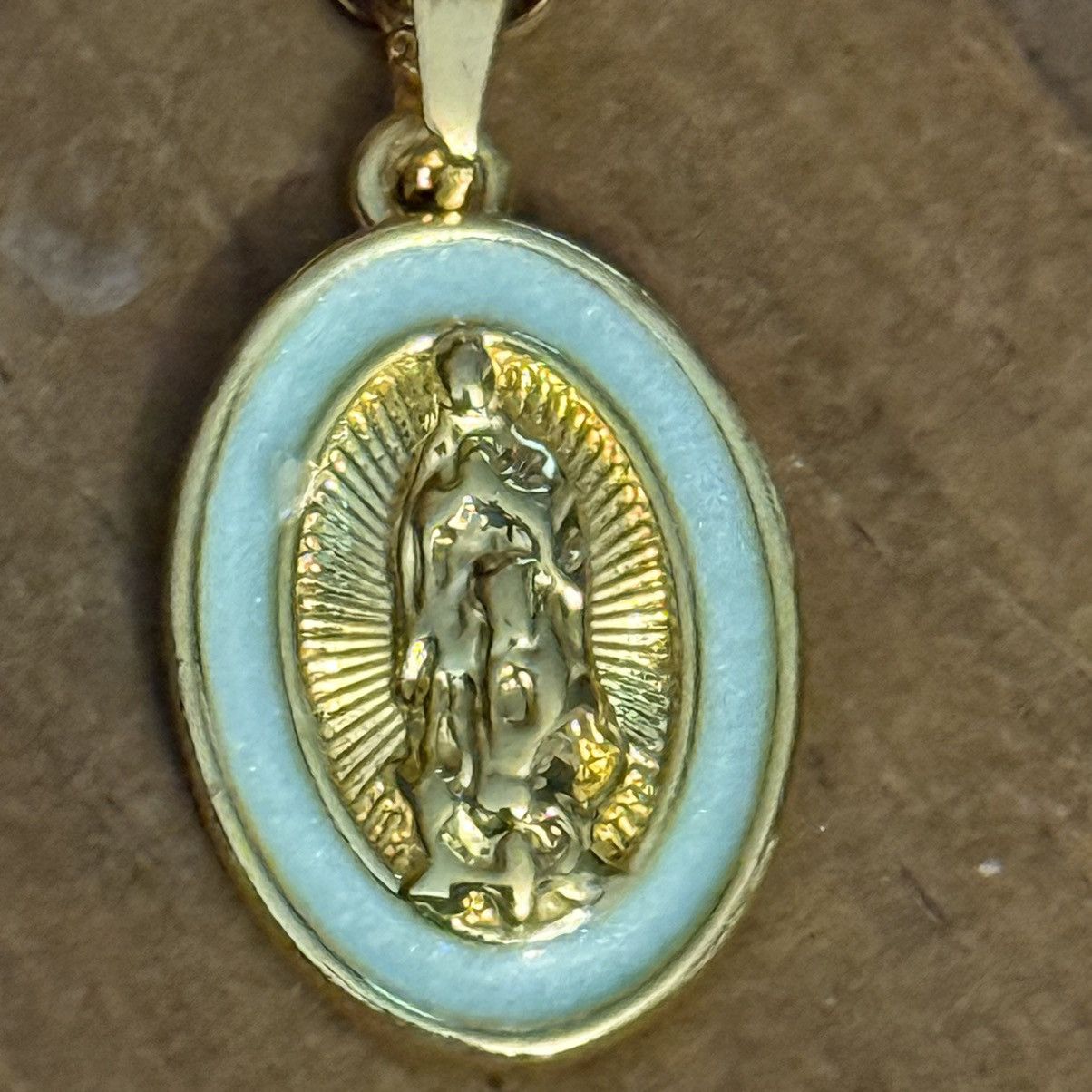 Other Gold tone Virgin Mary medallion pendant necklace Size ONE SIZE - 4 Thumbnail