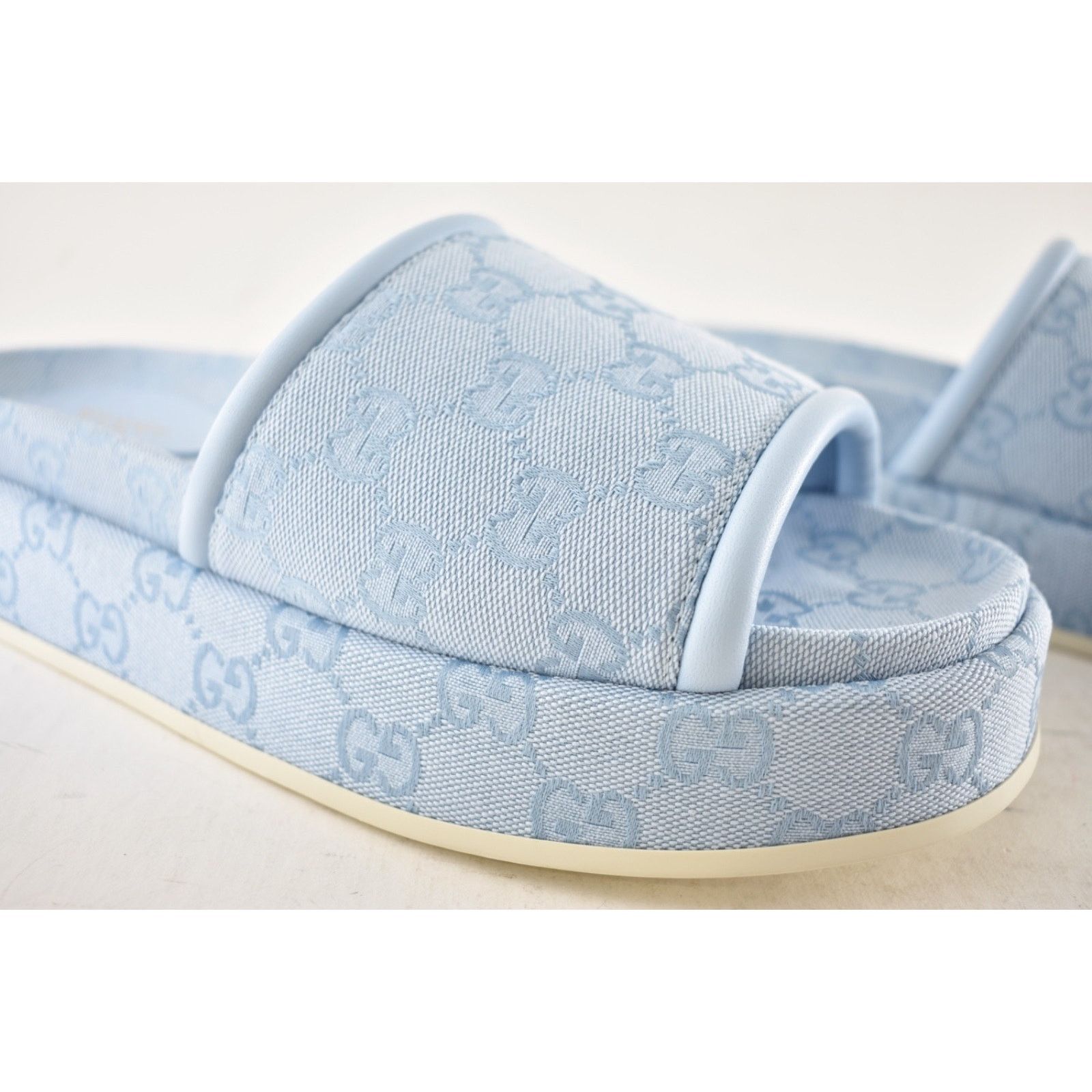 Gucci Gucci Light Blue GG Monogram Canvas Mule Platform Sandal 39 Size US 9 / IT 39 - 8 Thumbnail