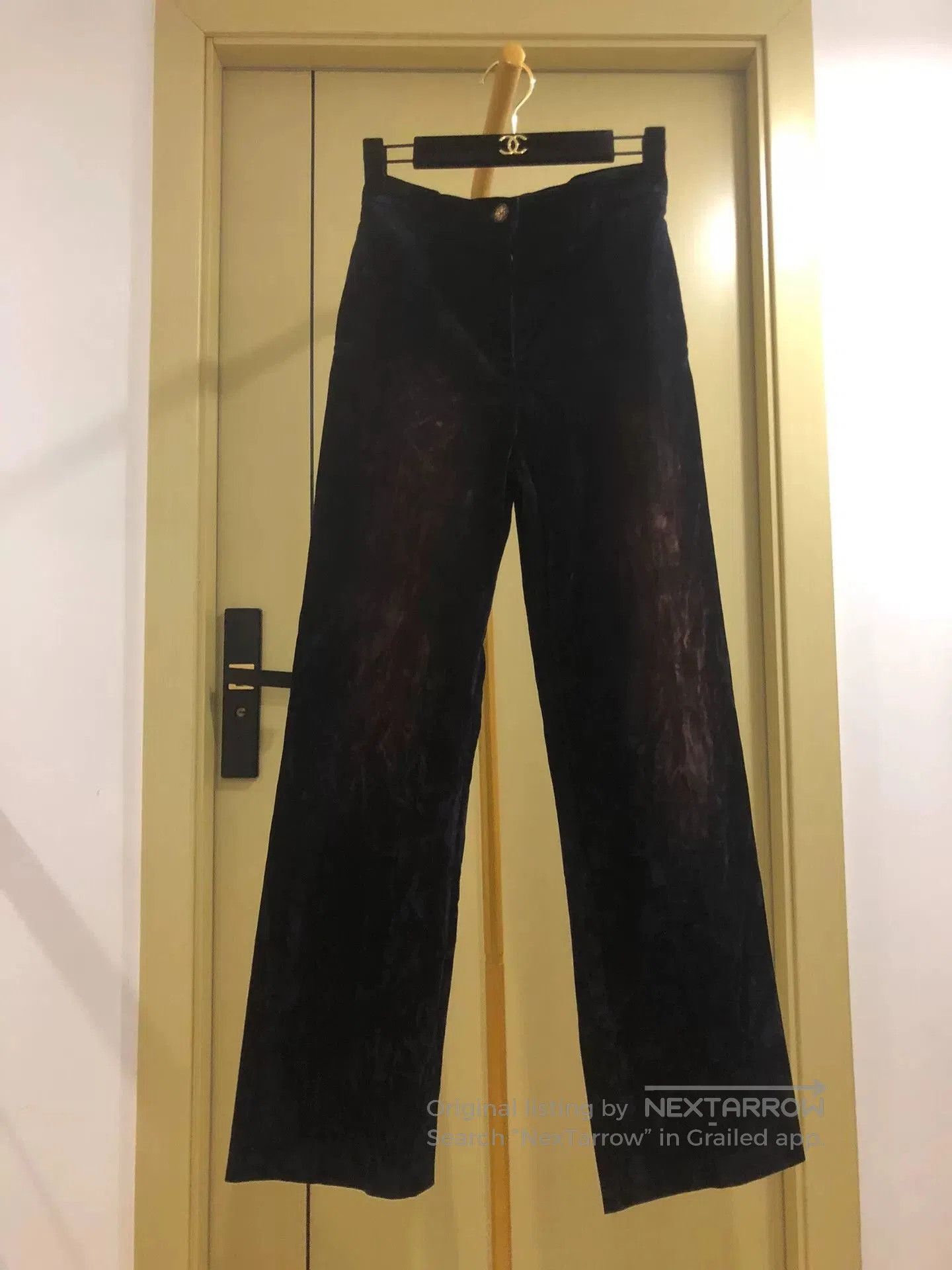 Chanel Vintage Chanel Velvet Straight-Leg Pants. Size 26" / US 2 / IT 38 - 1 Thumbnail