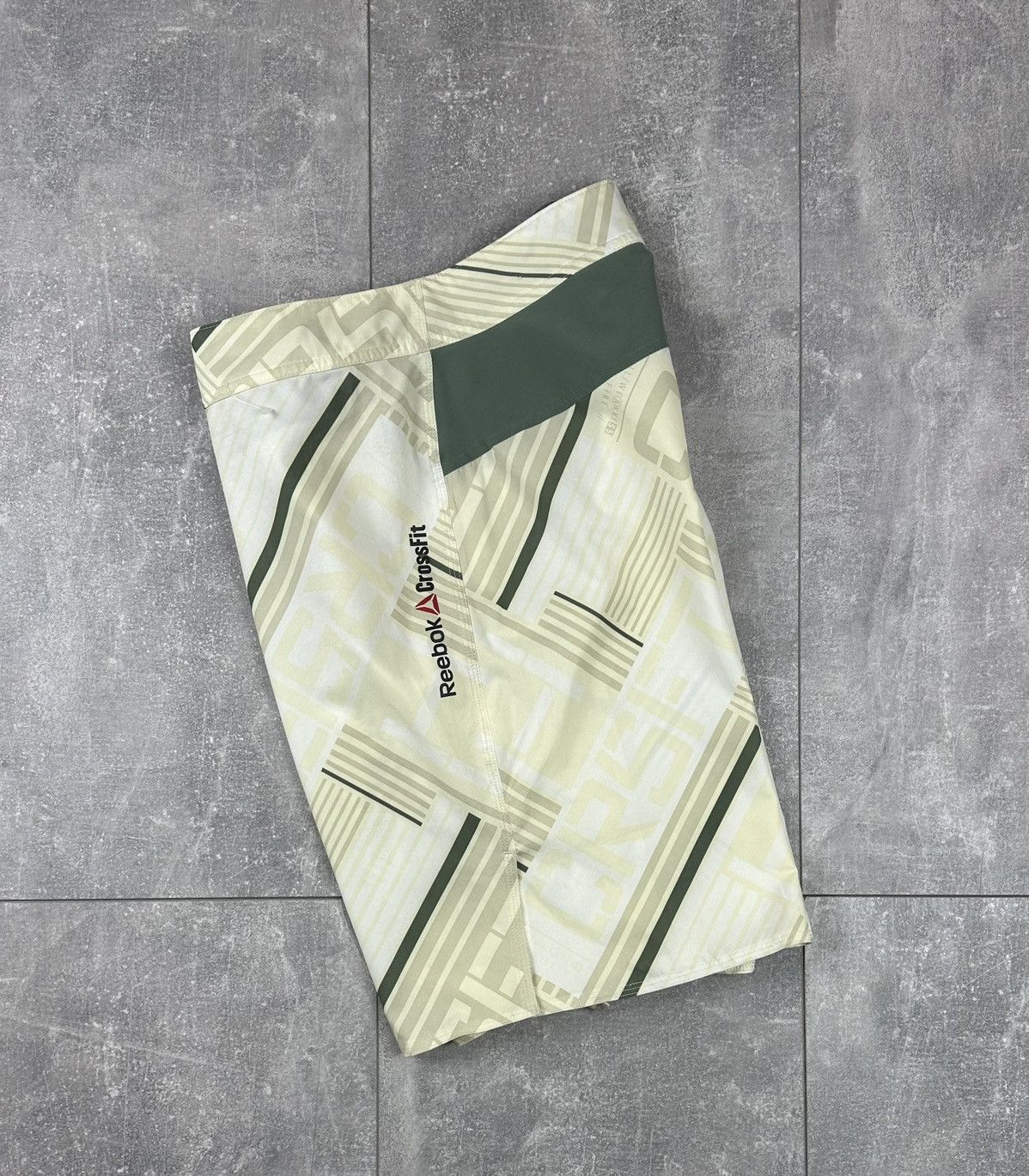 Reebok Reebok CrossFit Geometric Print Logo Sport Short Size US 29 - 9 Thumbnail