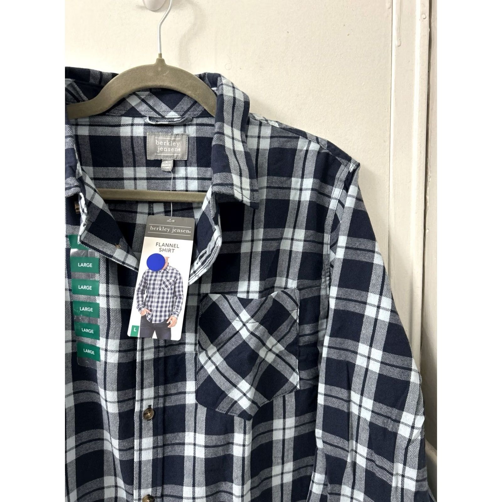 Vintage VINTAGE Berkley Jensen Shirt Mens L Blue Plaid Button-Down Long Sleeve NWT Size US L / EU 52-54 / 3 - 4 Thumbnail