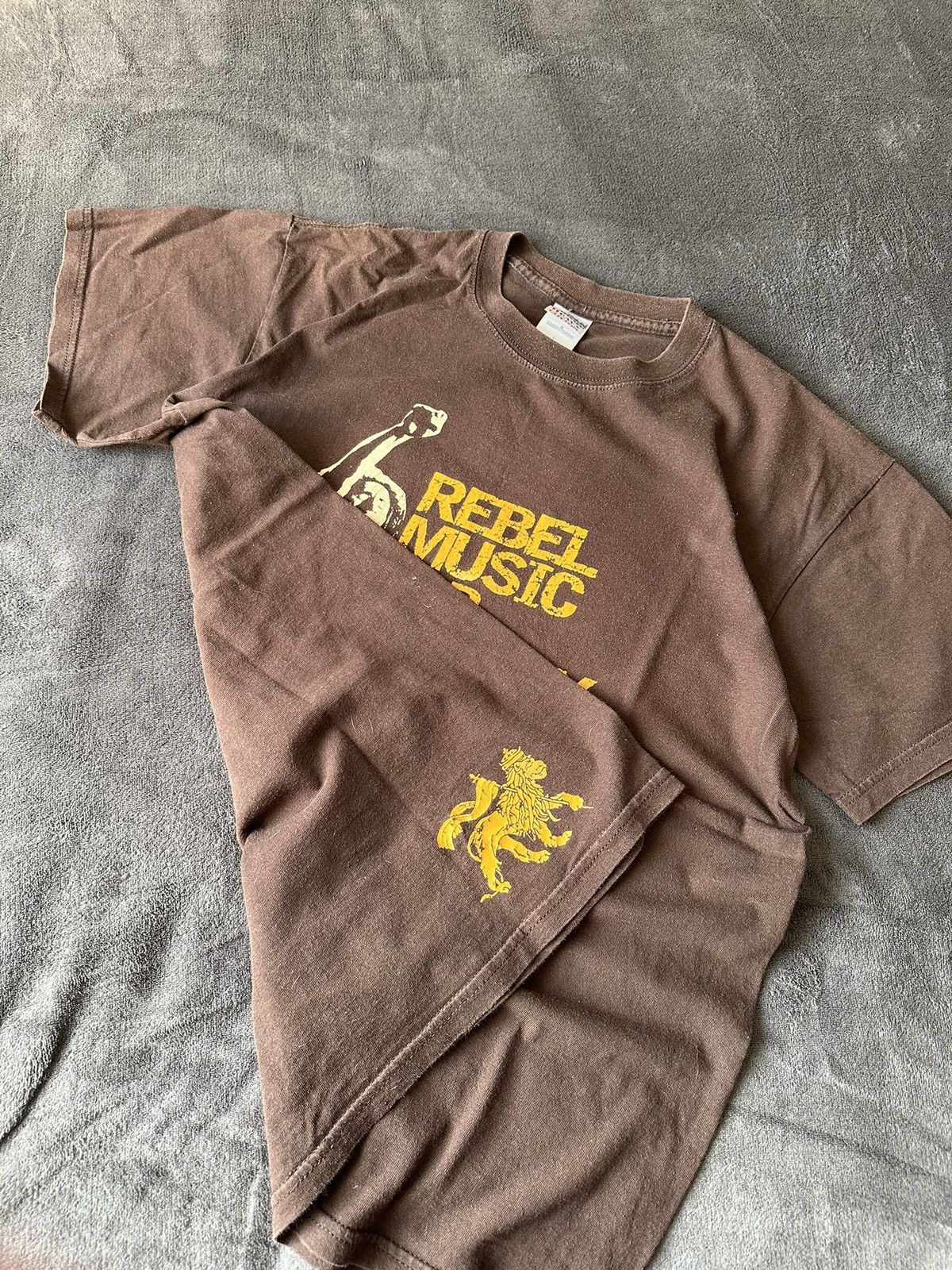 Band Tees × Other × Vintage 2005 Bob Marley Rebel Music Size L Brown Tee Size US L / EU 52-54 / 3 - 6 Thumbnail