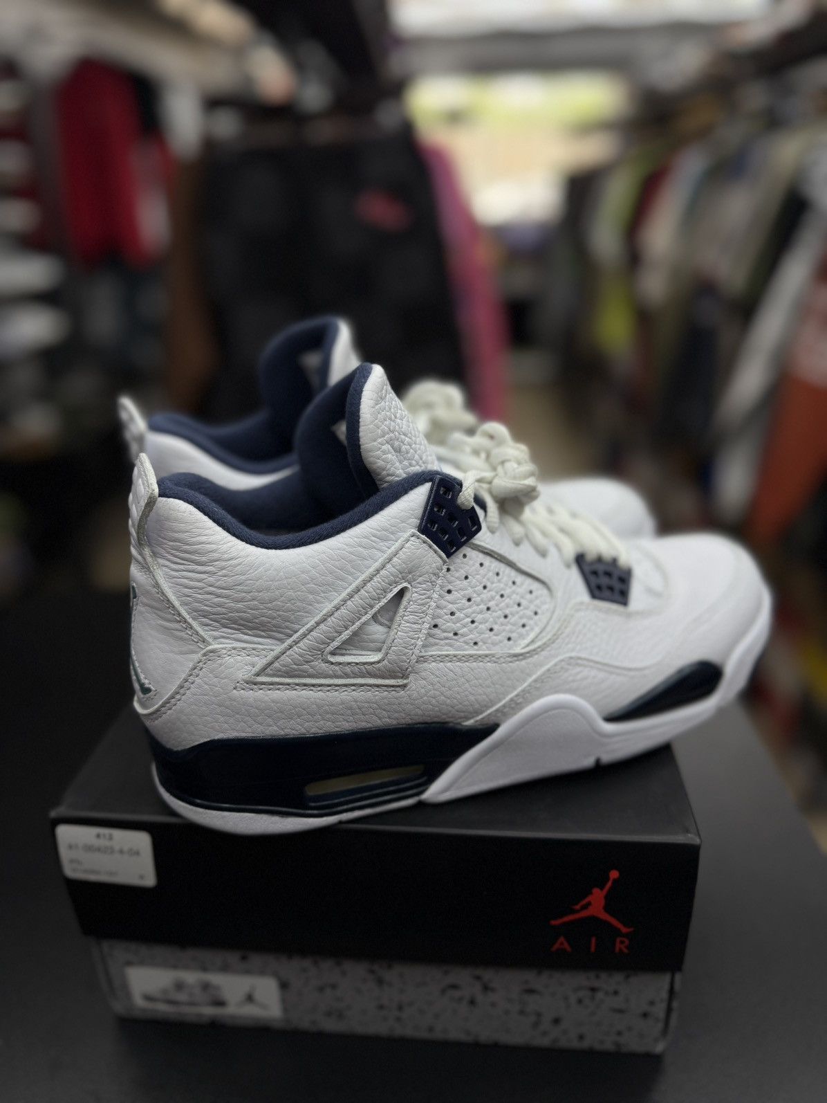 Nike Nike Jordan 4 Columbia (2015) Size 9 Pre Owned 🧼 Size US 9 / EU 42 - 2 Thumbnail