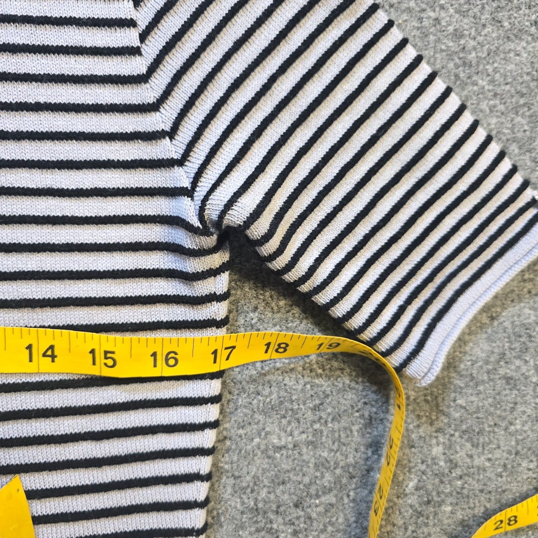 Vintage Biana Dress Womens Size M Gray Black Striped Merino Wool Fitted Knit Knee Length Casual Dress Size M / US 6-8 / IT 42-44 - 7 Thumbnail