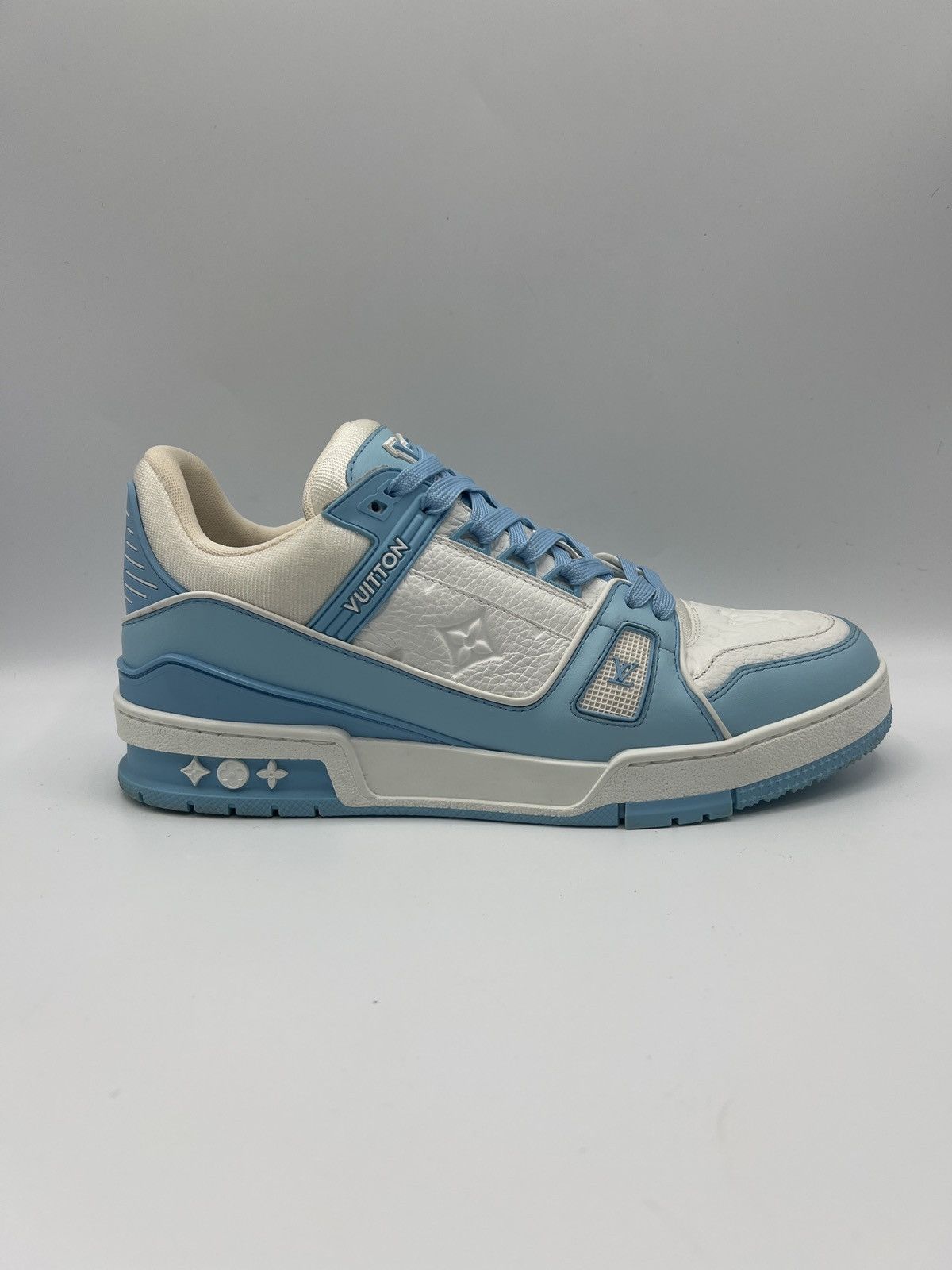 Louis Vuitton Louis Vuitton Sky Blue Trainers LV8 (PreOwned) (No Box) Size US 7.5 / EU 40-41 - 2 Thumbnail