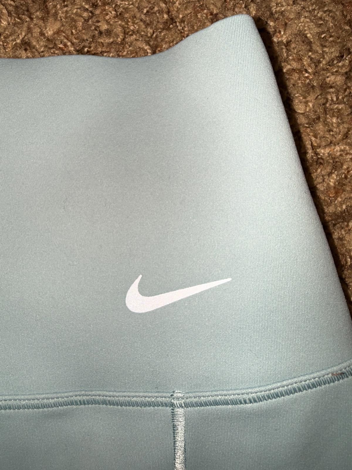 Nike Nike Universa Women's High-Waisted Biker Shorts with Pockets Size 28" / US 6 / IT 42 - 2 Thumbnail