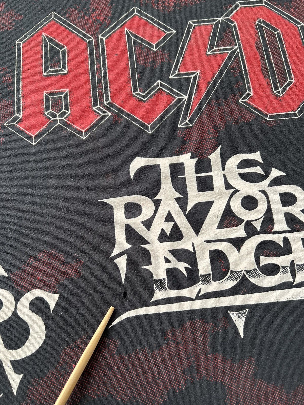 Band Tees Vintage 1990 AC/DC ACDC The Razors Edge AOP T-shirt Size US XL / EU 56 / 4 - 5 Thumbnail