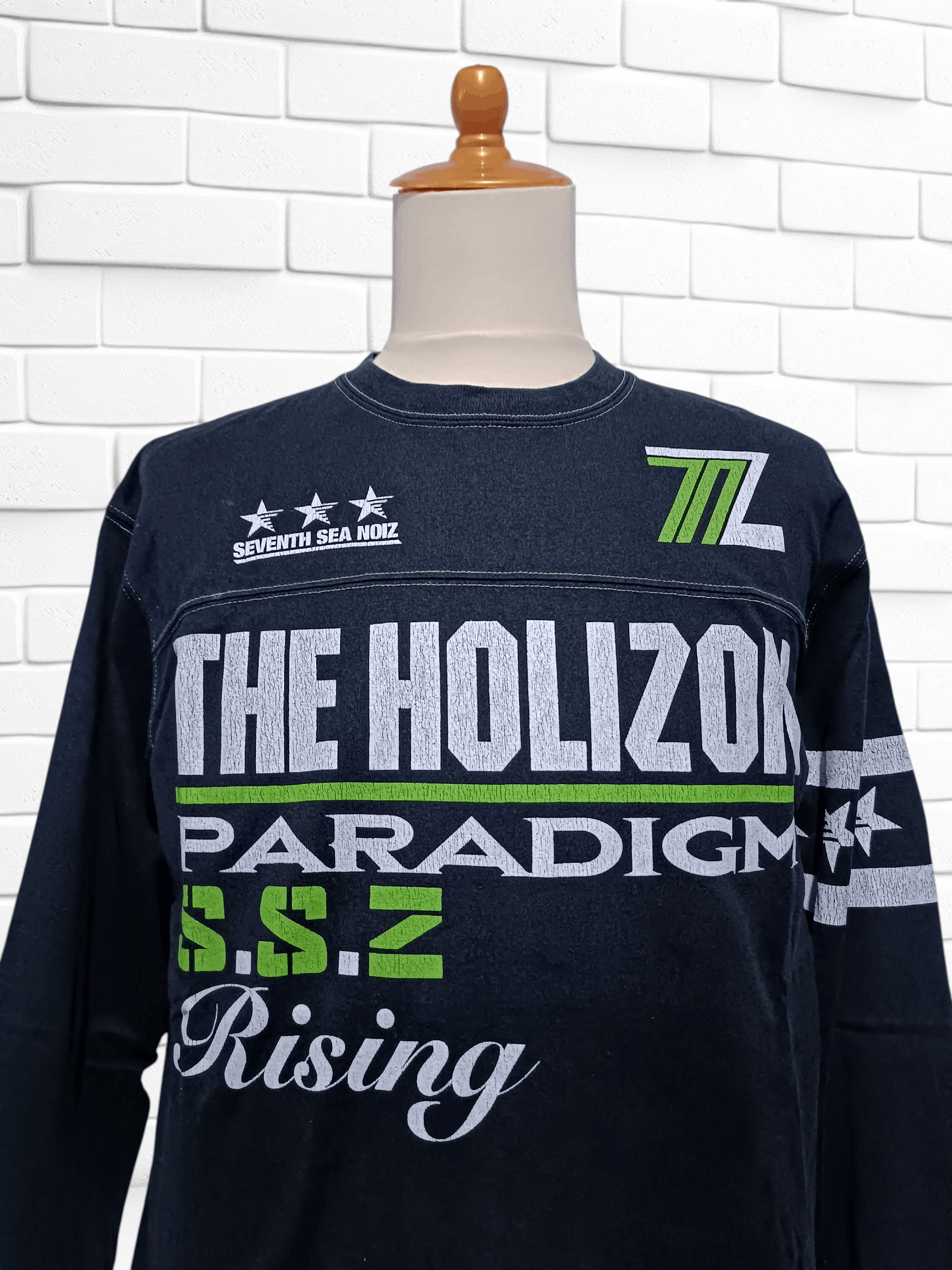 Japanese Brand Vintage Long Sleeve T-shirt "Glory Surf" Size US L / EU 52-54 / 3 - 2 Thumbnail