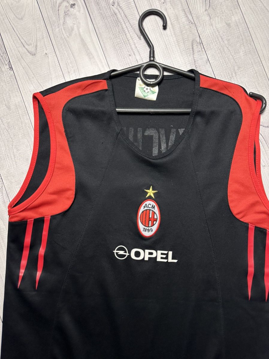 Vintage Vintage AC Milan soccer jersey size L 7 Shevchenko Size US L / EU 52-54 / 3 - 4 Thumbnail