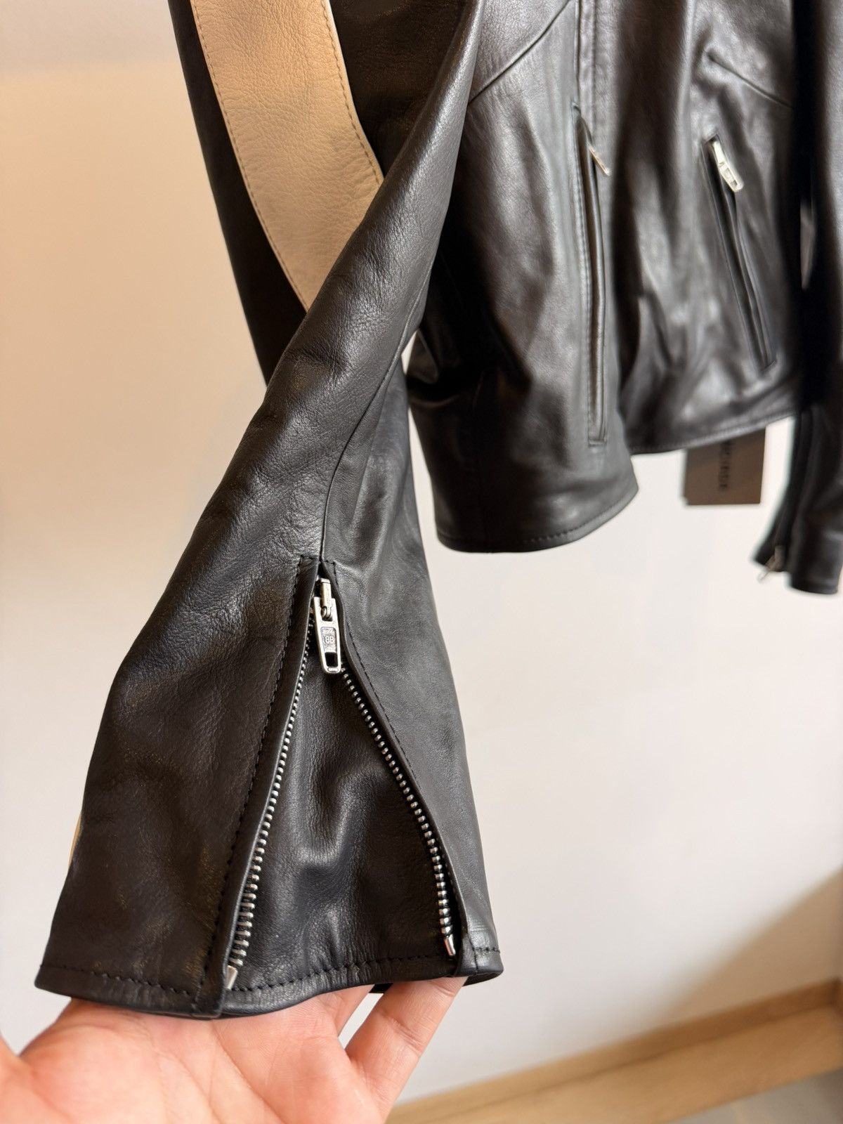 Balenciaga Balenciaga Moto Racer Jacket Black Leather w Stripes Sz 40 Size M / US 6-8 / IT 42-44 - 7 Thumbnail