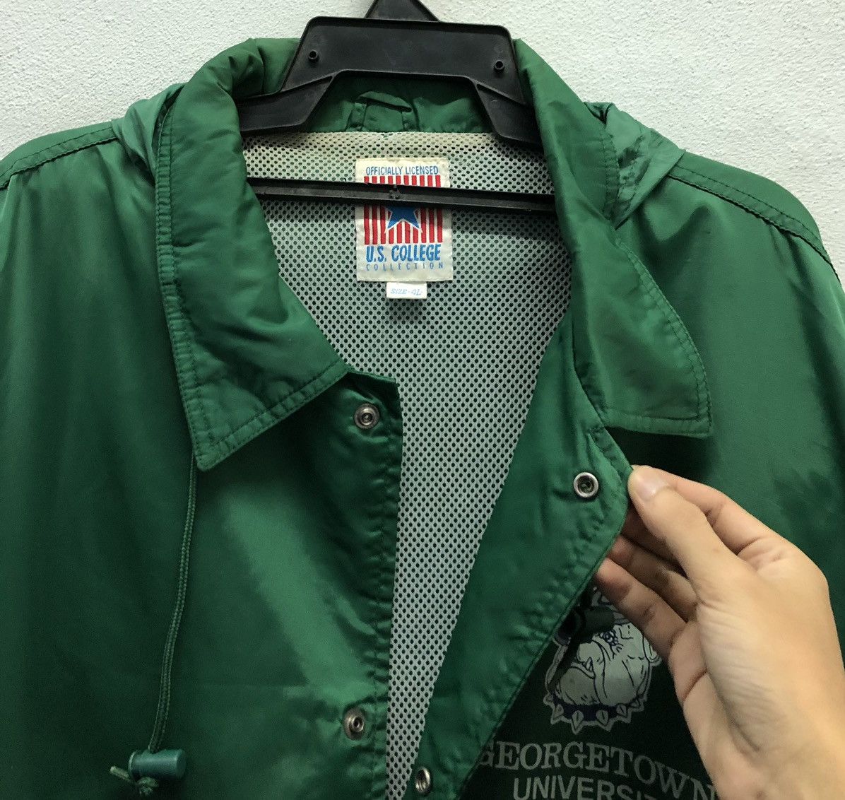 Vintage Vintage Georgetown Hoyas Coach Jacket Green U.S. Size 4L Size US XXL / EU 58 / 5 - 6 Thumbnail