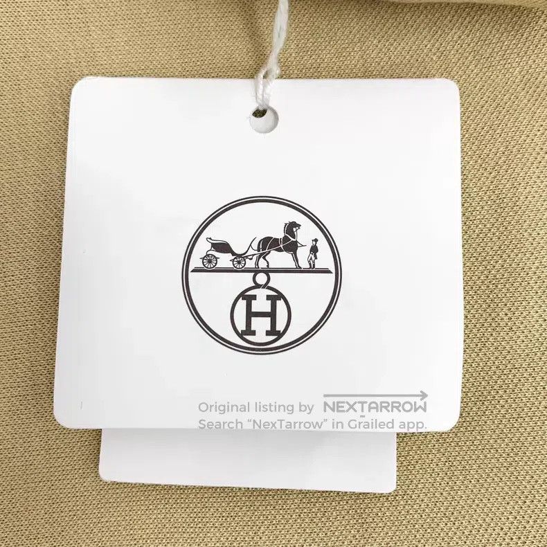 Hermes Hermes Yellow Raised Pattern Mulberry Silk Crew Neck Short Size XXS / US 00 / IT 34 - 6 Thumbnail