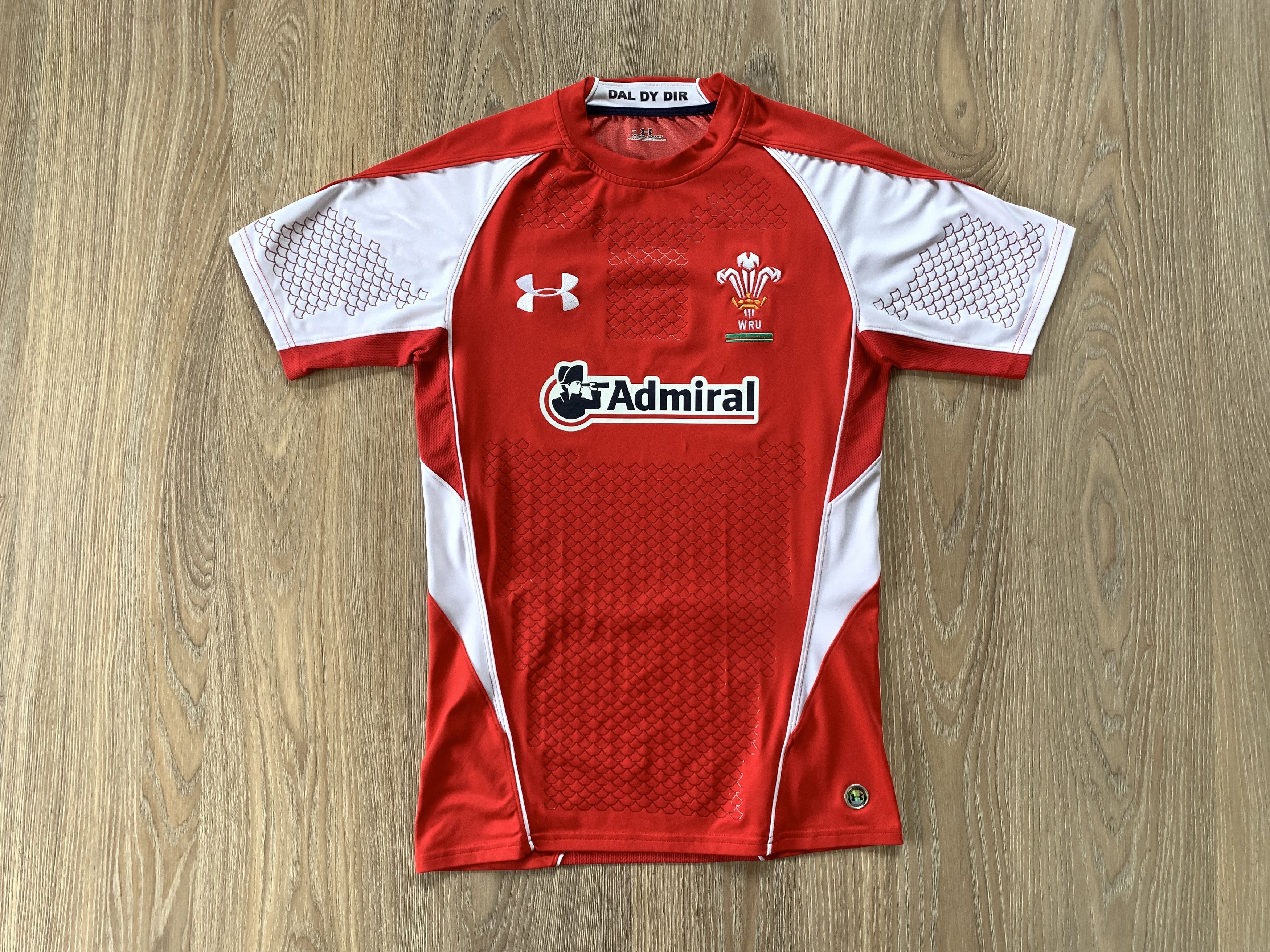 Under Armour × Vintage Under Armour Wales Rugby Union Home Jersey 2011 Size US L / EU 52-54 / 3 - 2 Thumbnail