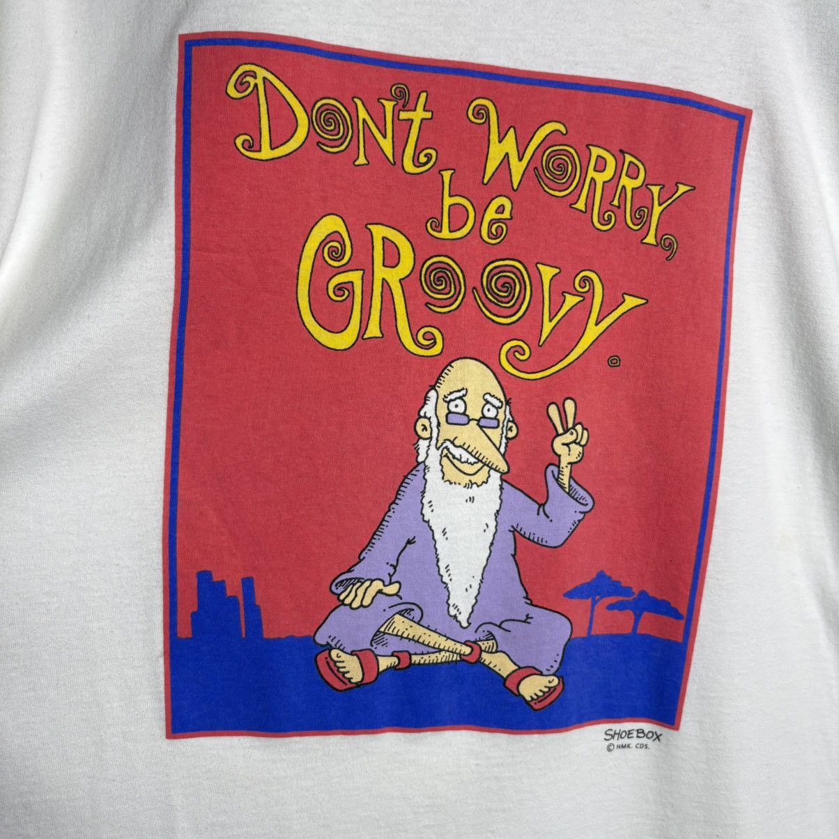 Vintage Vintage 90s Don’t Worry Be Groovy Parody Art Graphic T-Shirt Size US XL / EU 56 / 4 - 2 Thumbnail