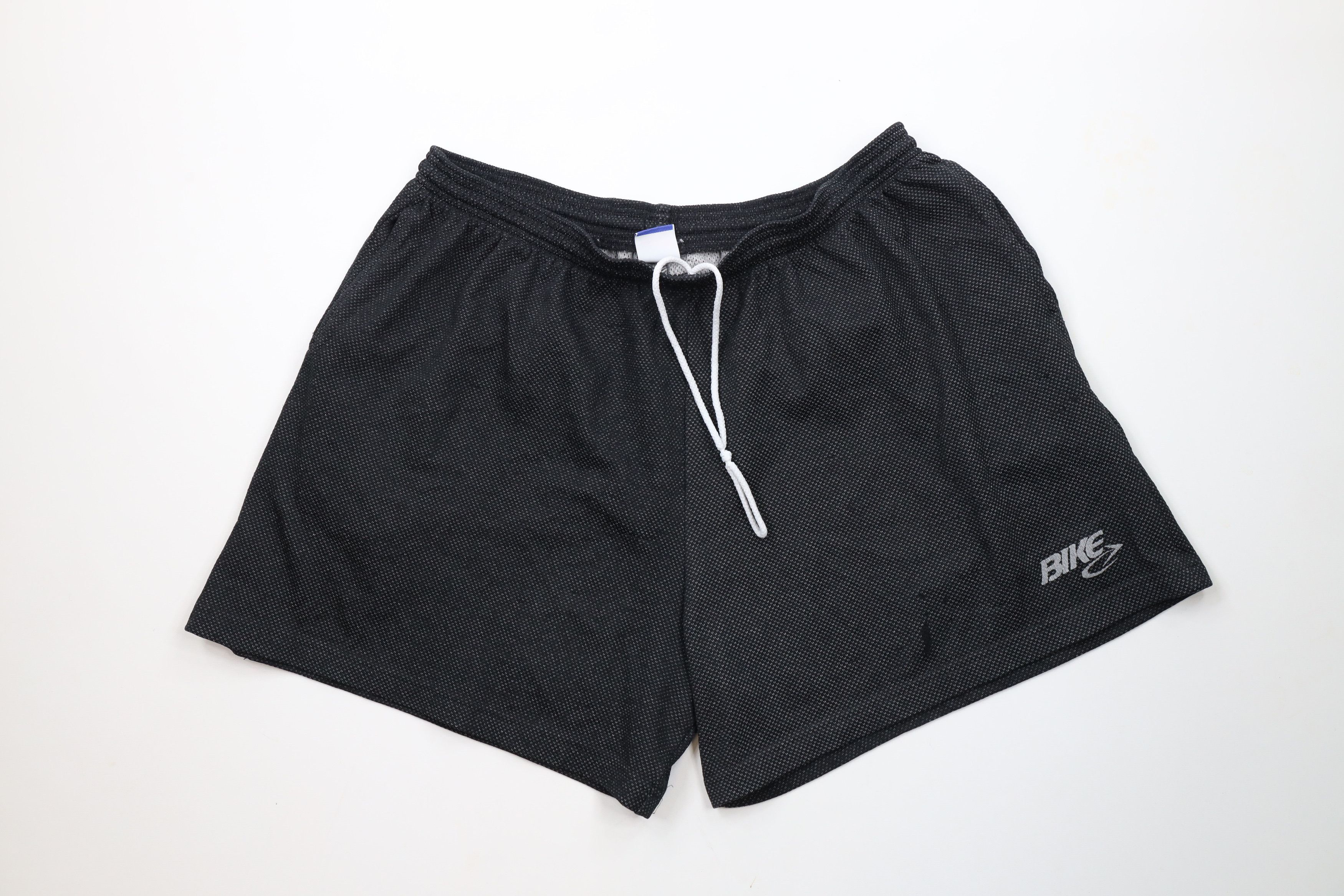 Vintage Vintage 90s Bike Spell Out Above Knee Shorts Black USA Size US 36 / EU 52 - 1 Thumbnail