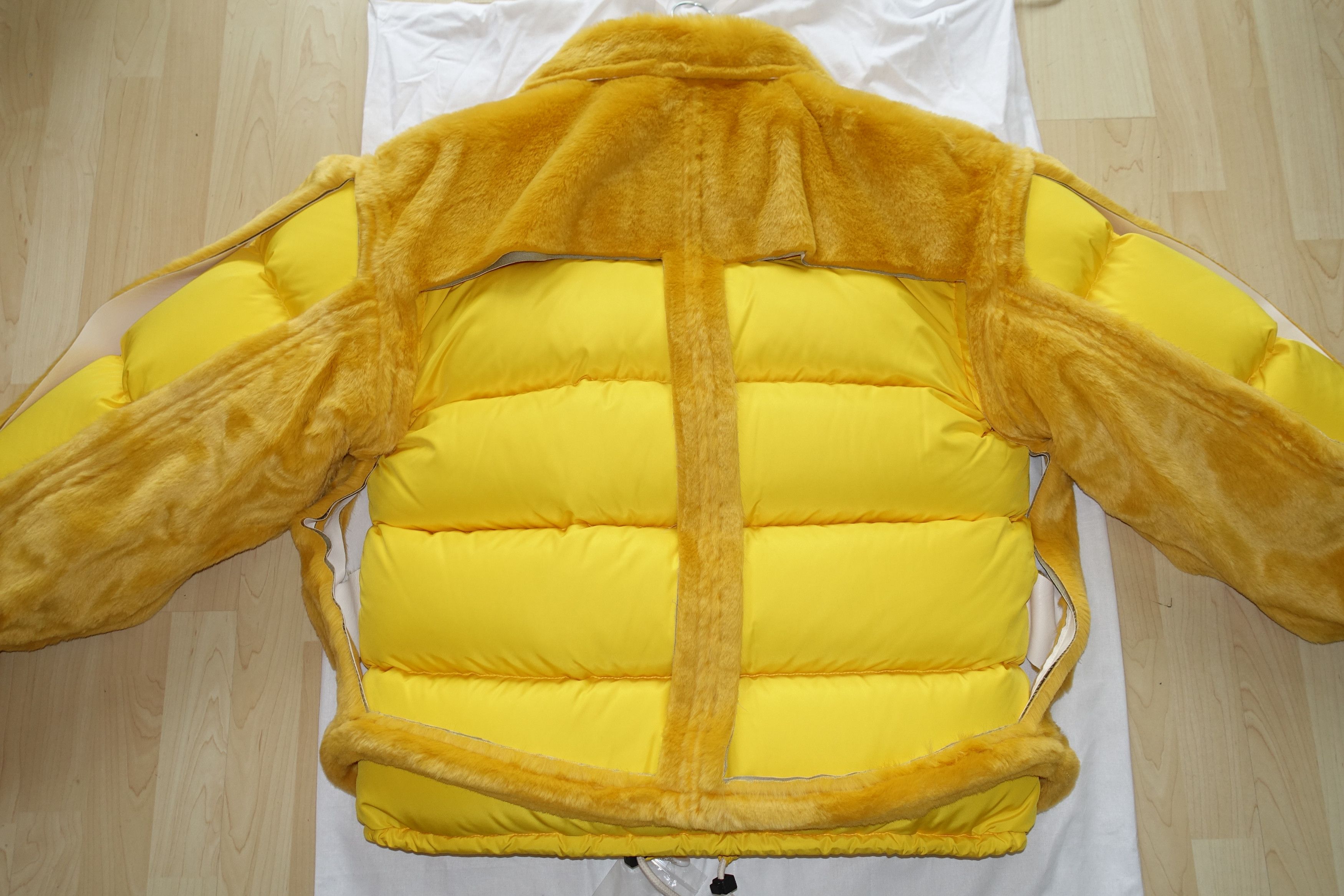 Maison Margiela down puffer jacket with fake fur trimming Size US M / EU 48-50 / 2 - 8 Thumbnail