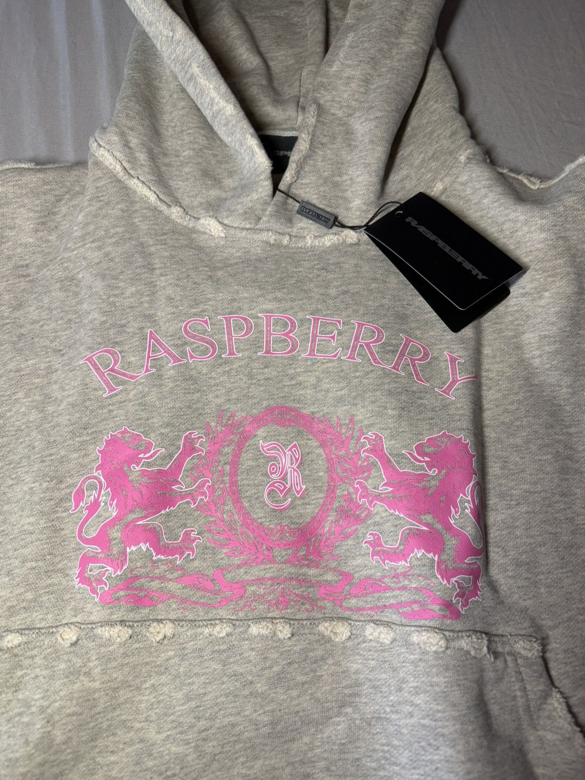 The GV Gallery RASPBERRY CREST HOODIE Size US M / EU 48-50 / 2 - 2 Thumbnail