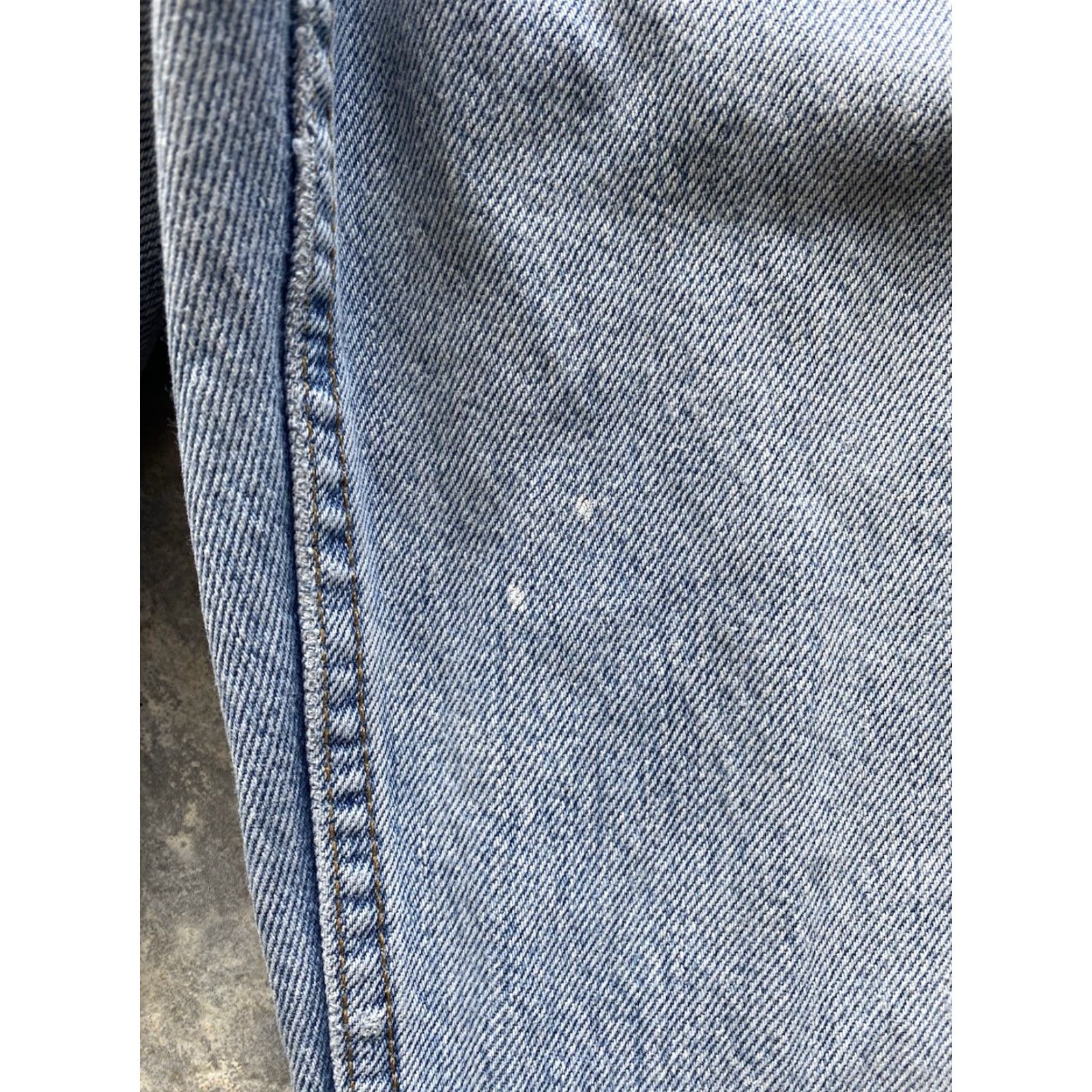 Levi's VINTAGE Levi’s 550 Jeans Men 33x32 Blue USA Inseam 32 Flaws Wear Relaxed Fit Pants Size US 33 - 7 Thumbnail