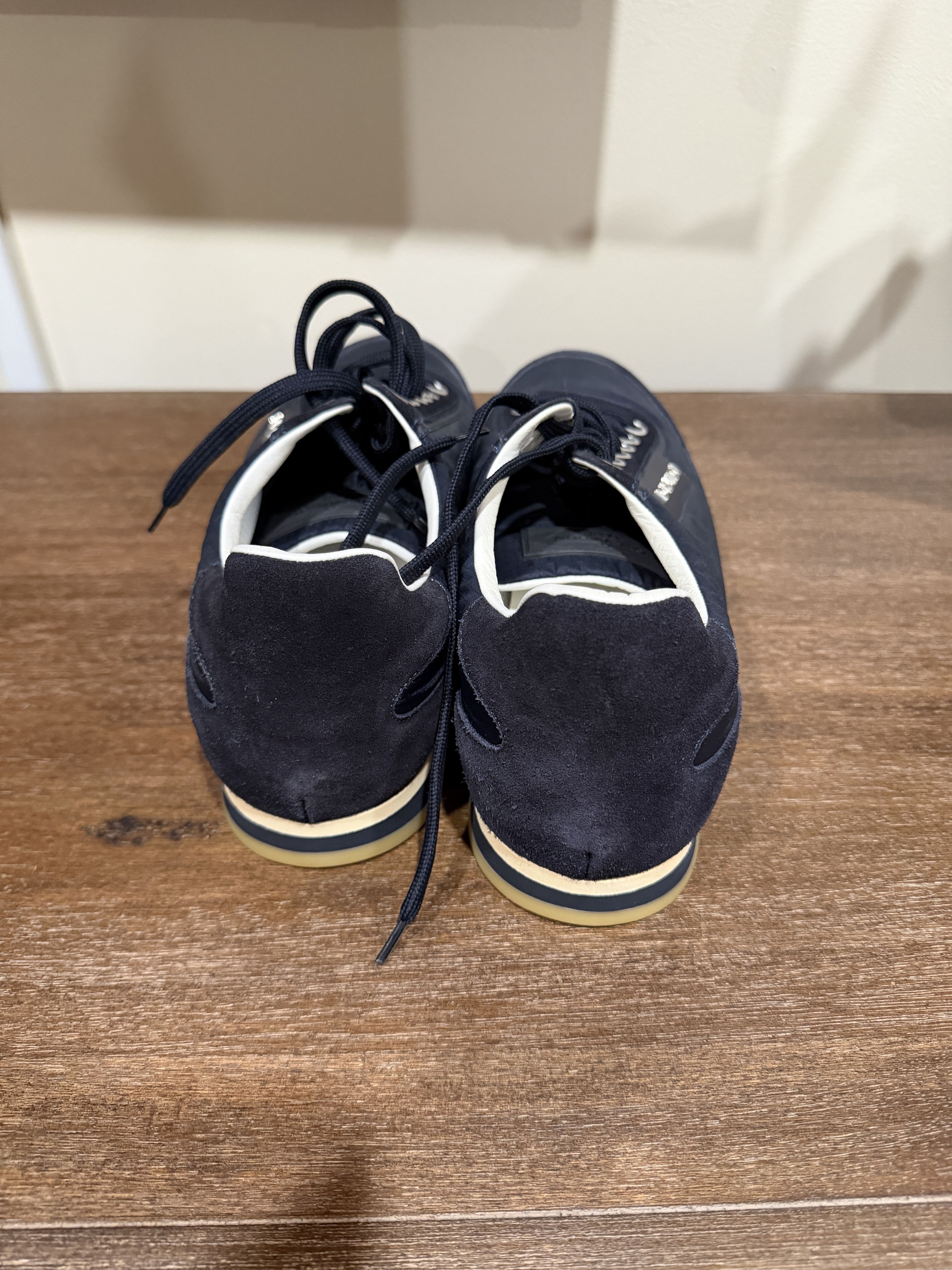 Louis Vuitton Low Top Blue Trainer In Size LV10