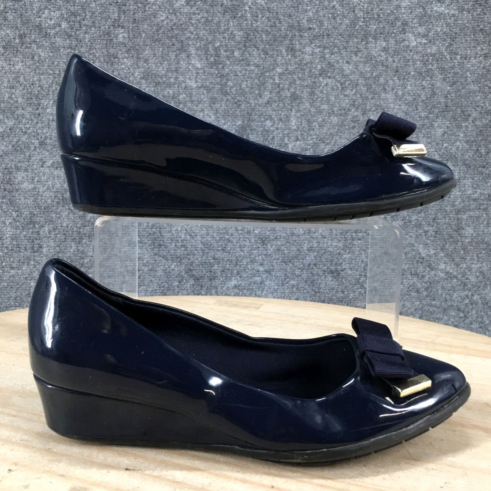 Vintage Kelly And Katie Heels Womens 5.5 Bow Slip On Low Wedge Pumps Blue Faux Leather Slip On Bow Pump Womens 5.5 Blue Size US 6 / IT 36 - 2 Thumbnail